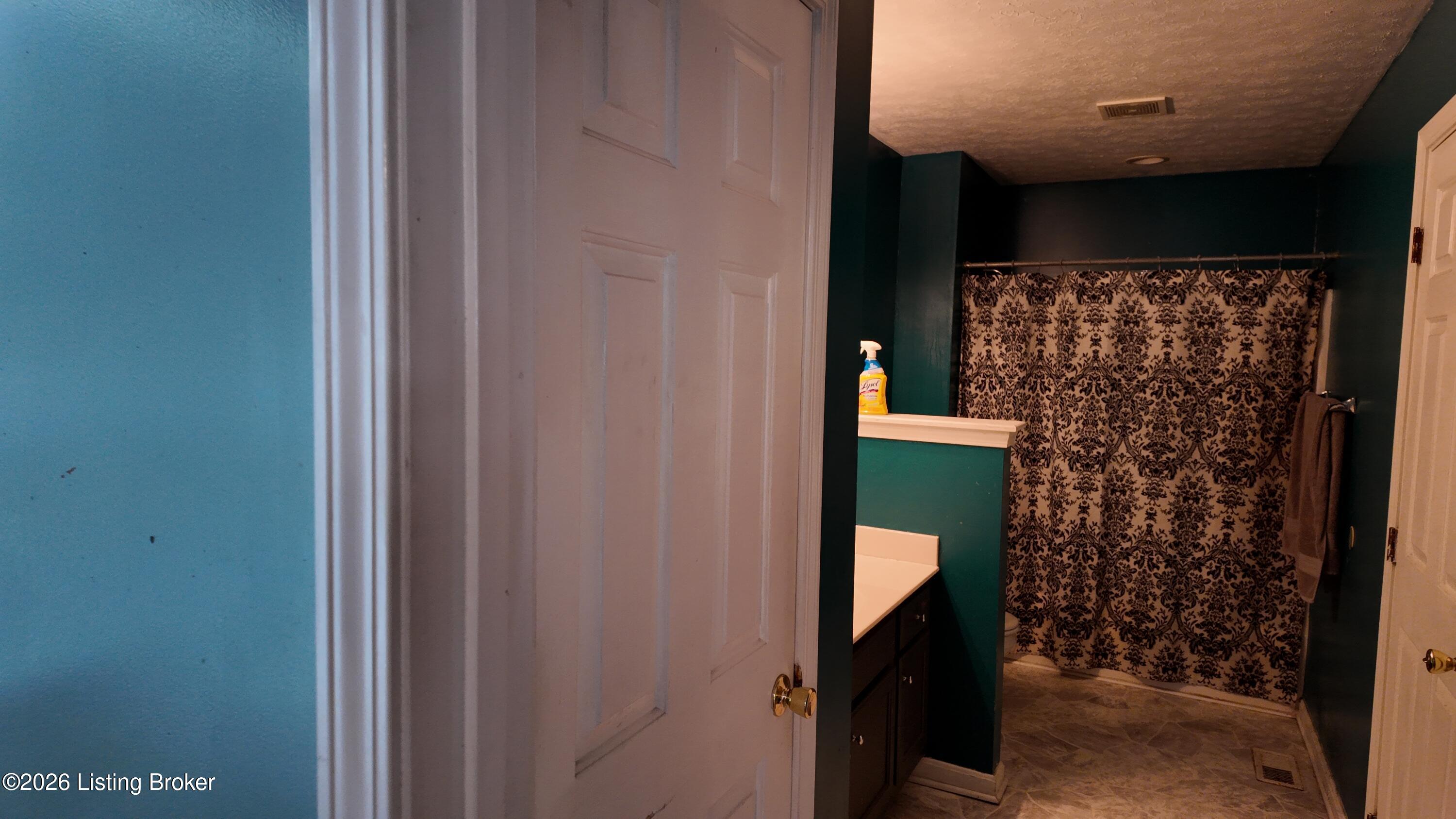 6817 Currington Cir Property Photo 11