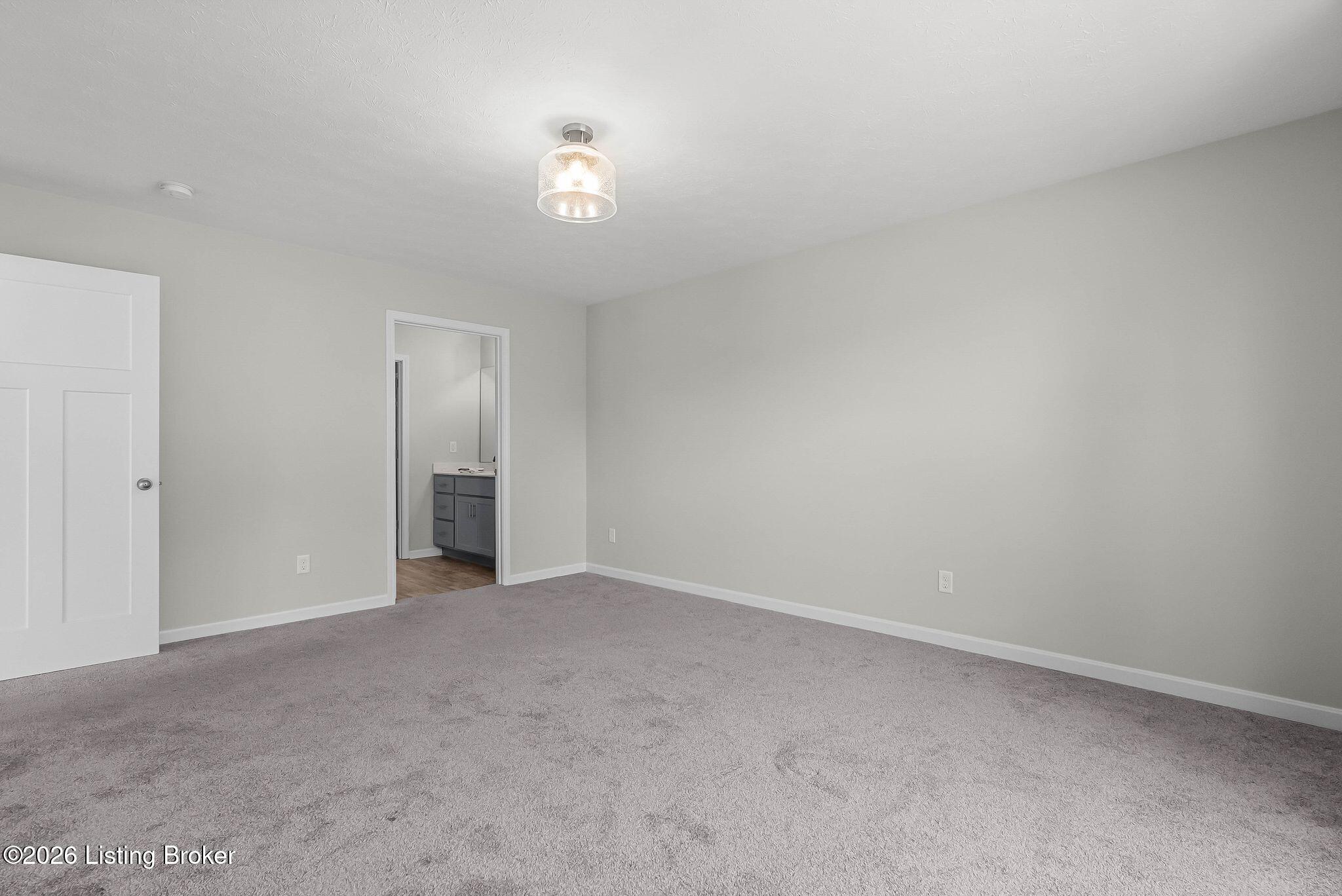 510 Eagle Pointe Dr Property Photo 13