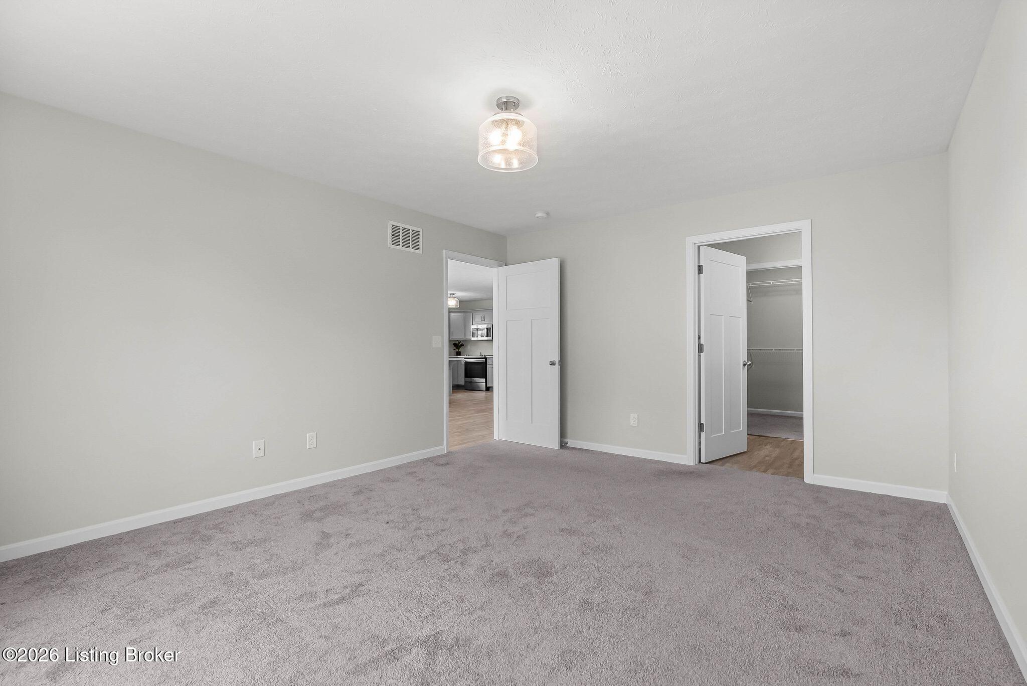 510 Eagle Pointe Dr Property Photo 14