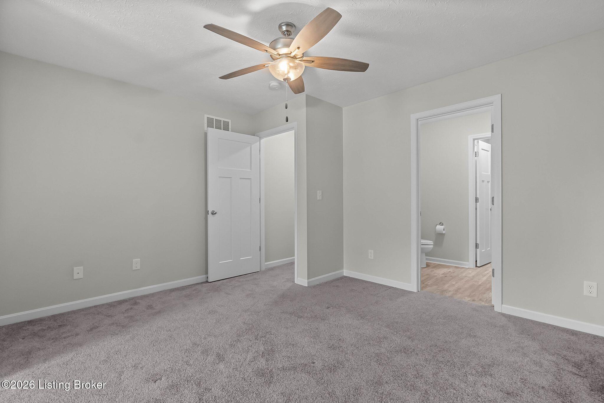 510 Eagle Pointe Dr Property Photo 23