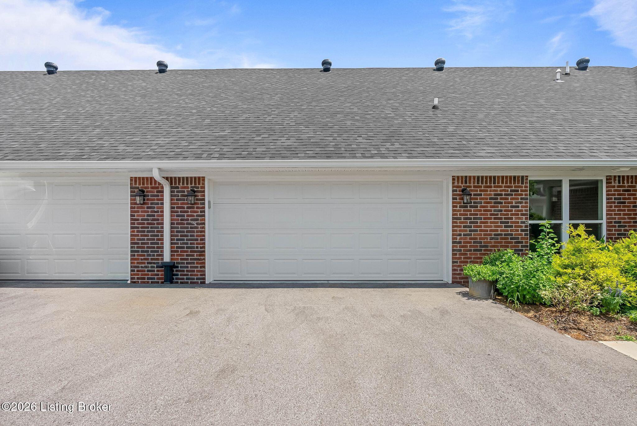 510 Eagle Pointe Dr Property Photo 30