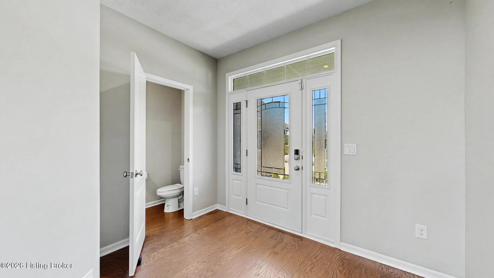 15802 Stonehouse Ct Property Photo 16