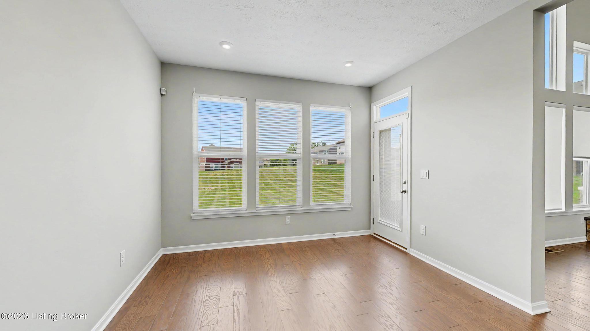 15802 Stonehouse Ct Property Photo 17
