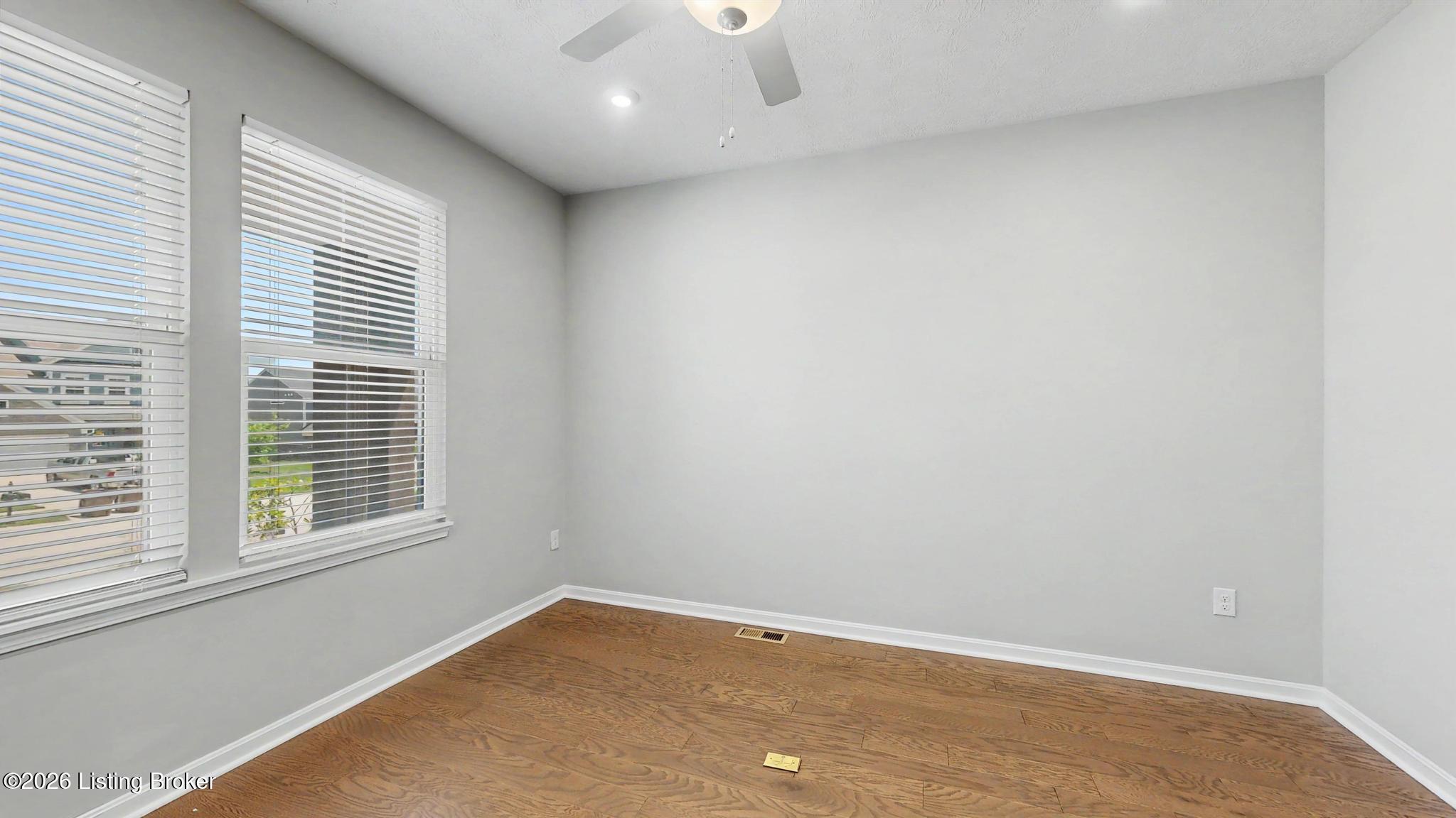 15802 Stonehouse Ct Property Photo 19