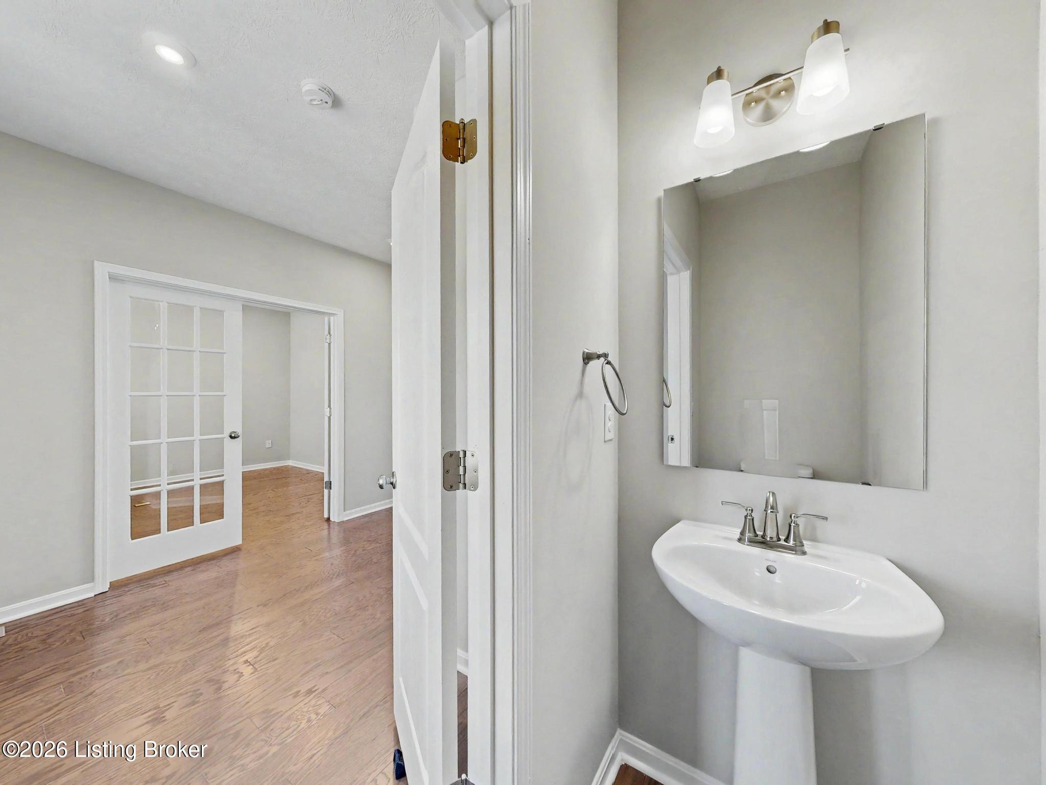 15802 Stonehouse Ct Property Photo 21