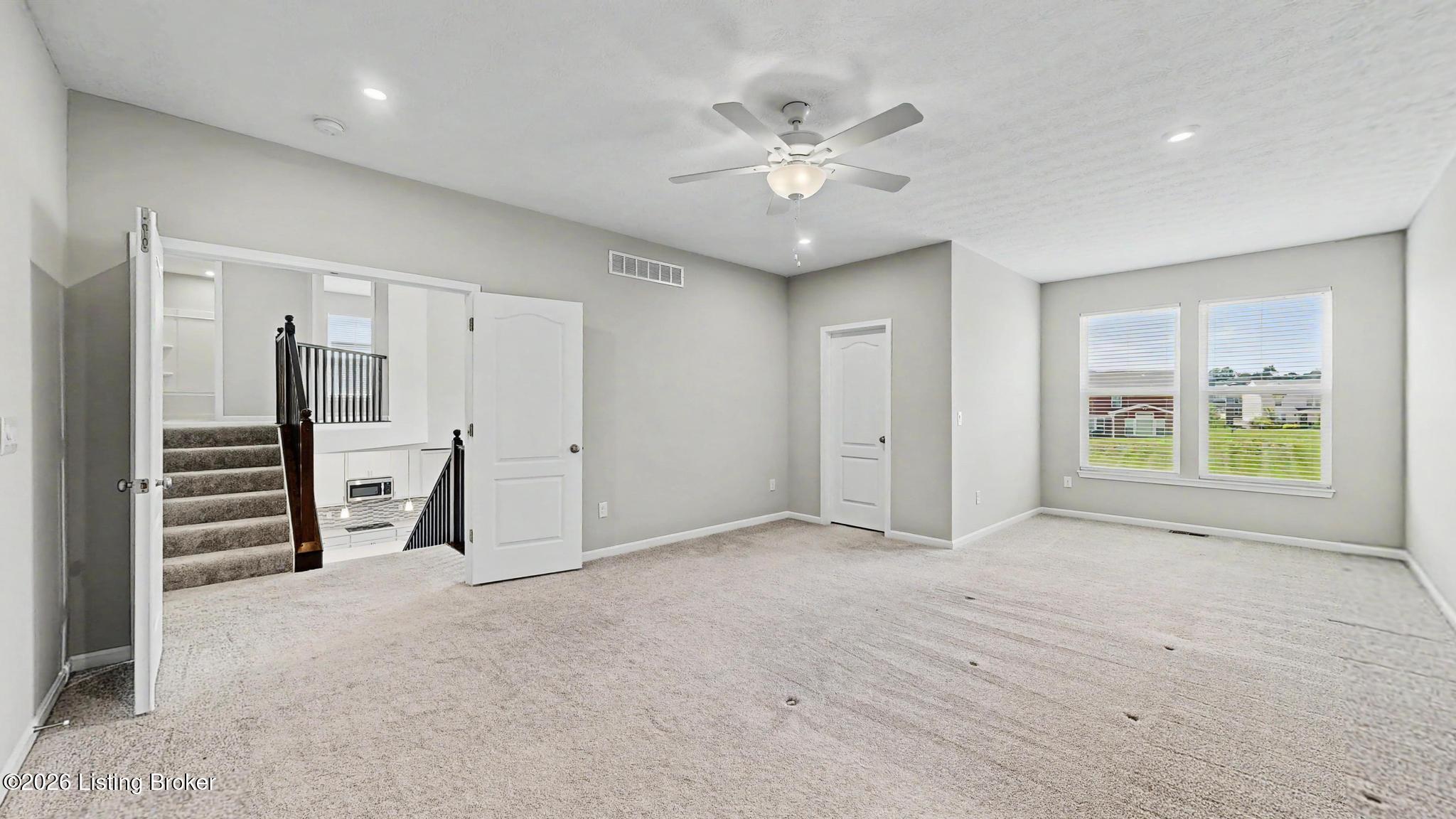 15802 Stonehouse Ct Property Photo 26