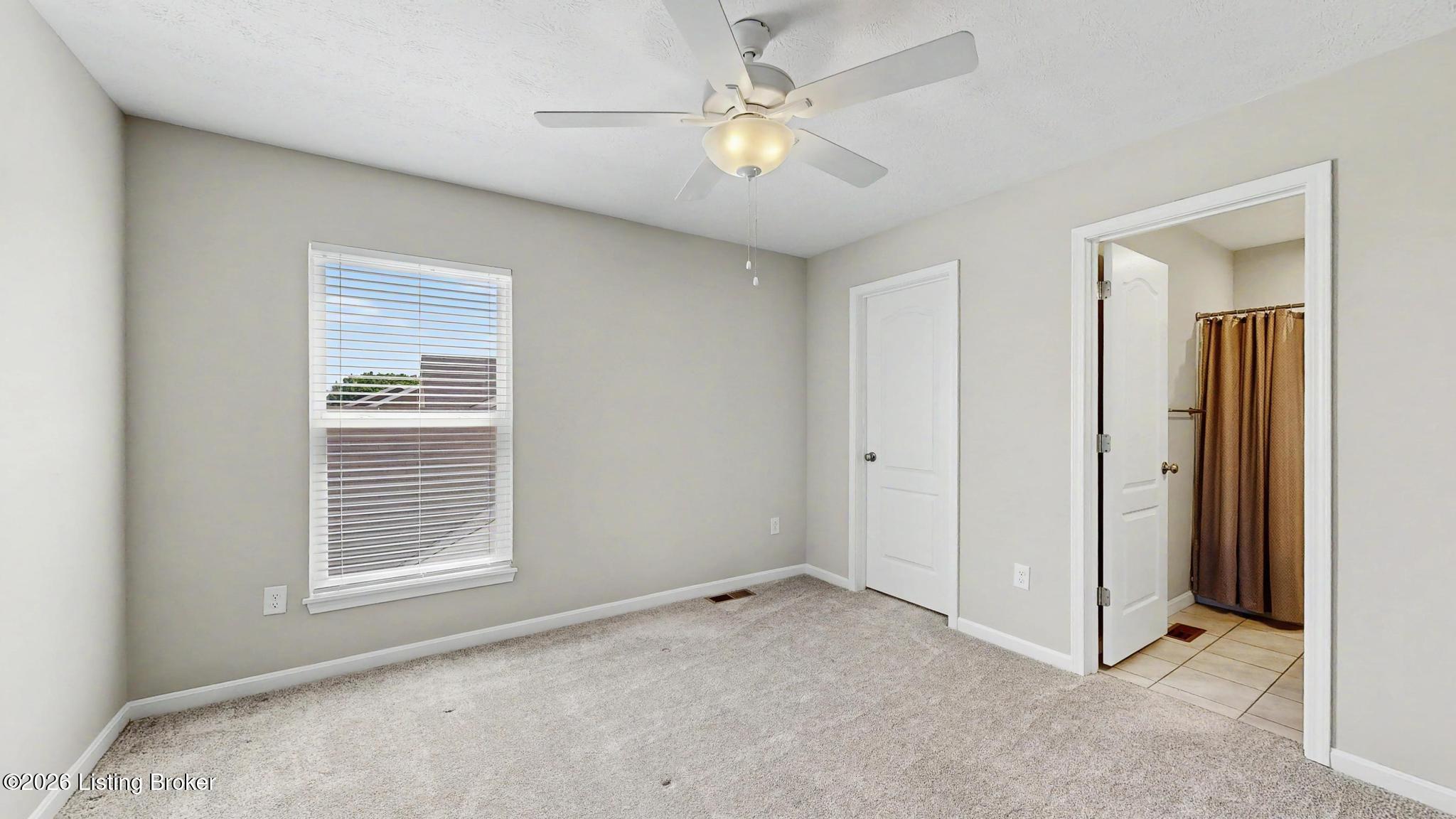 15802 Stonehouse Ct Property Photo 35
