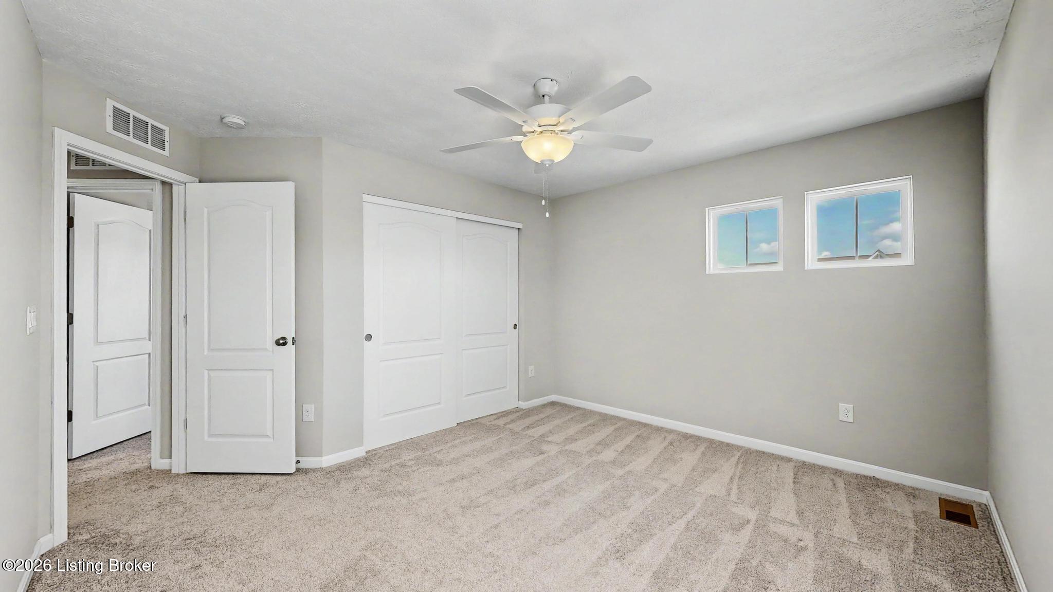 15802 Stonehouse Ct Property Photo 43