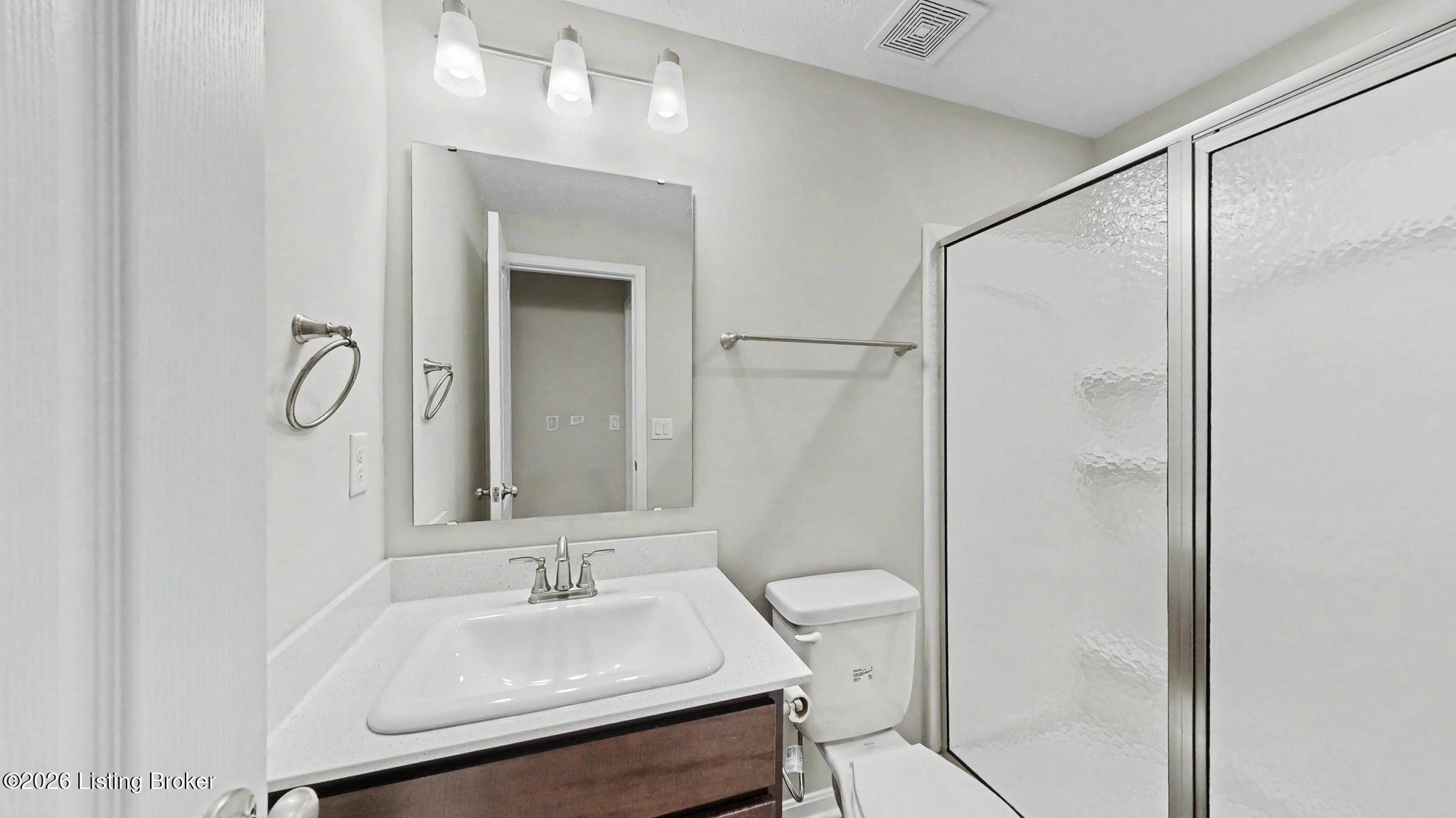 15802 Stonehouse Ct Property Photo 57