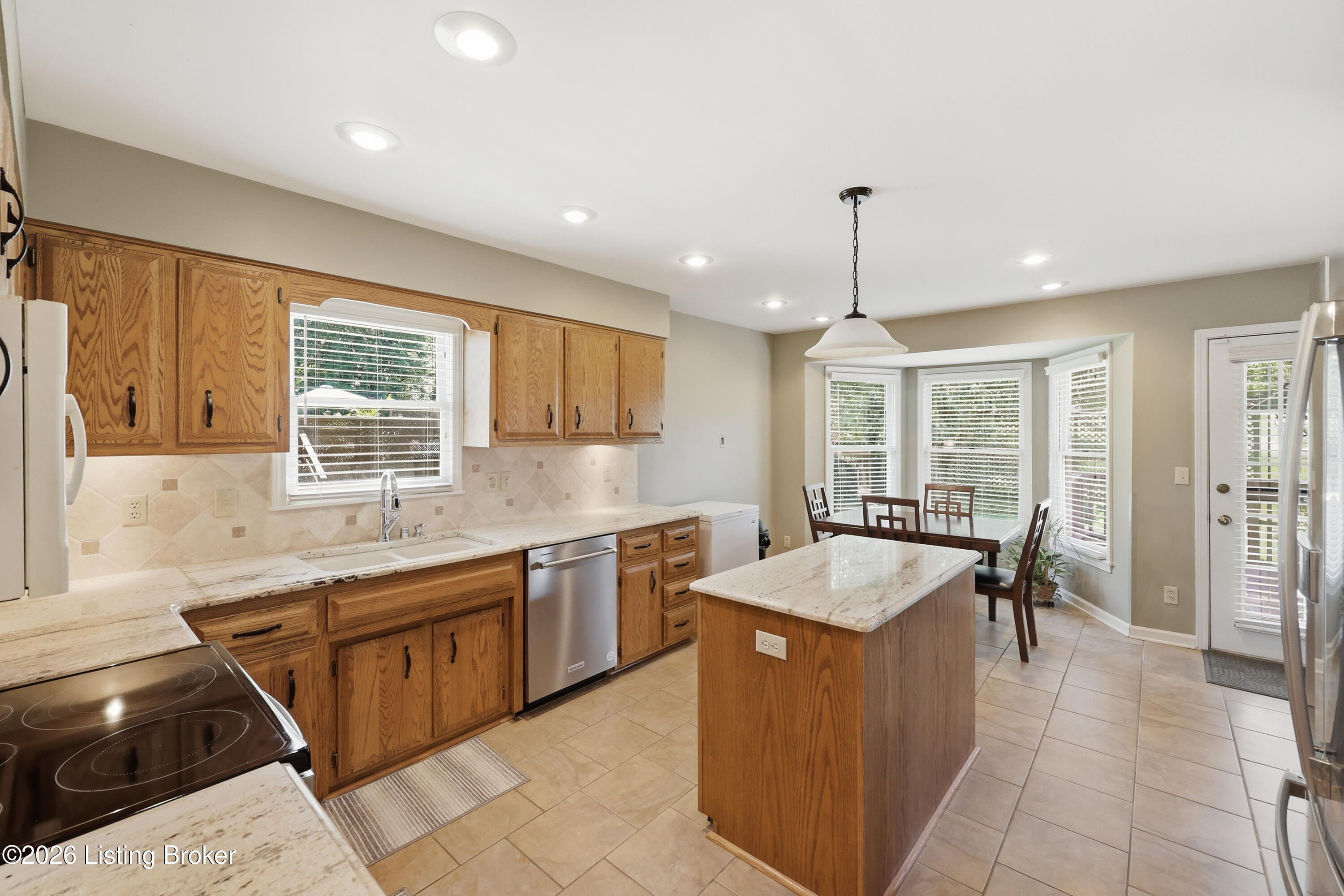329 Comanche Rd Property Photo 19