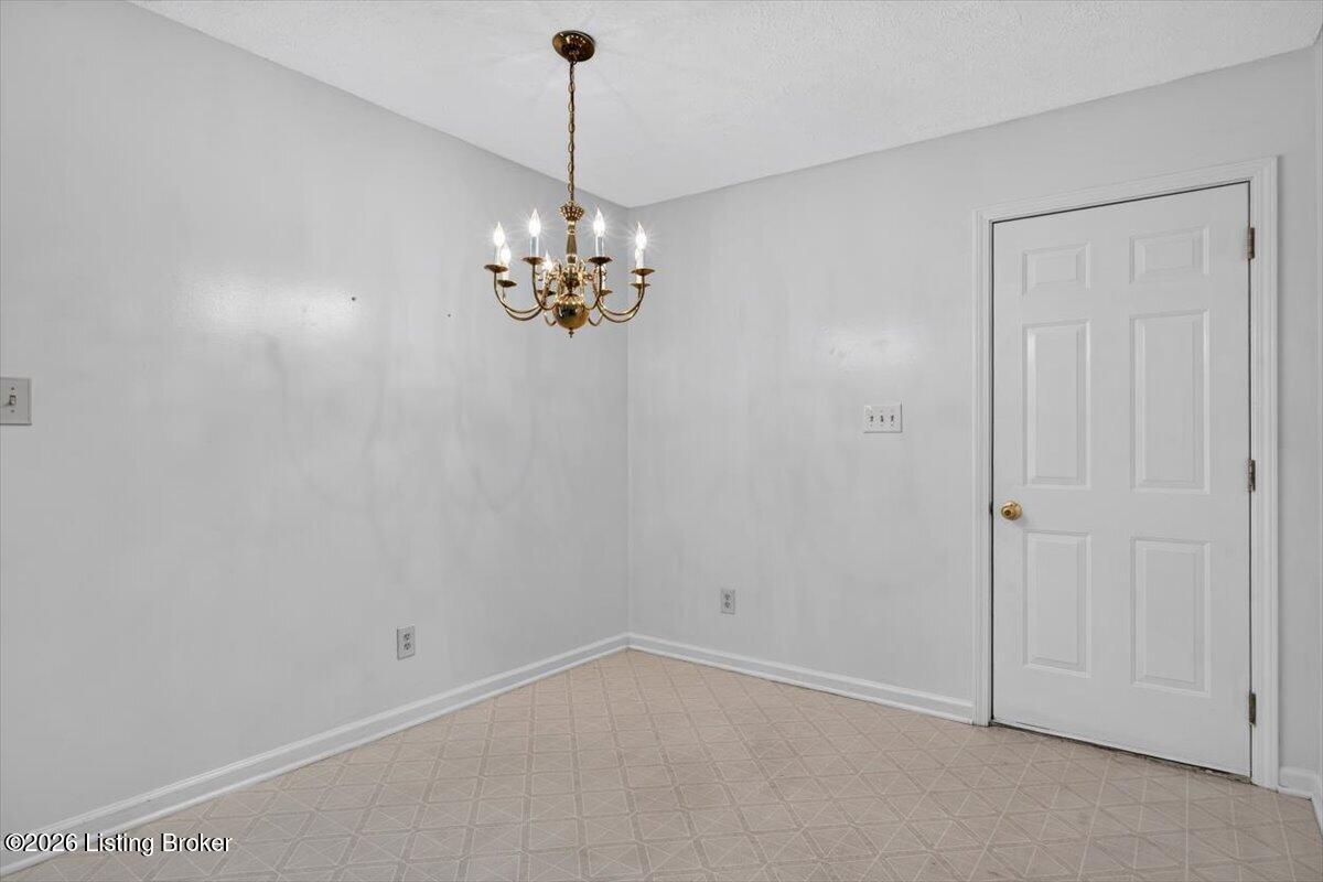 15 Trace Ln Property Photo 14
