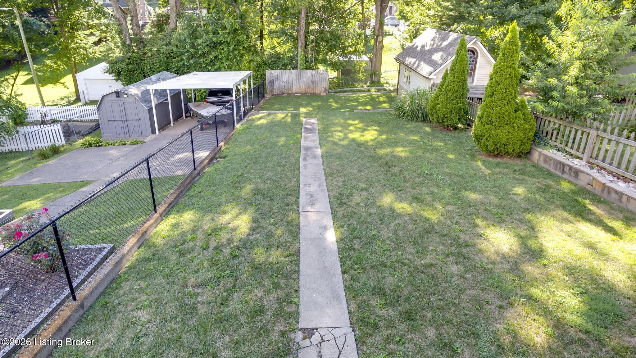 228 Saunders Ave Property Photo 38