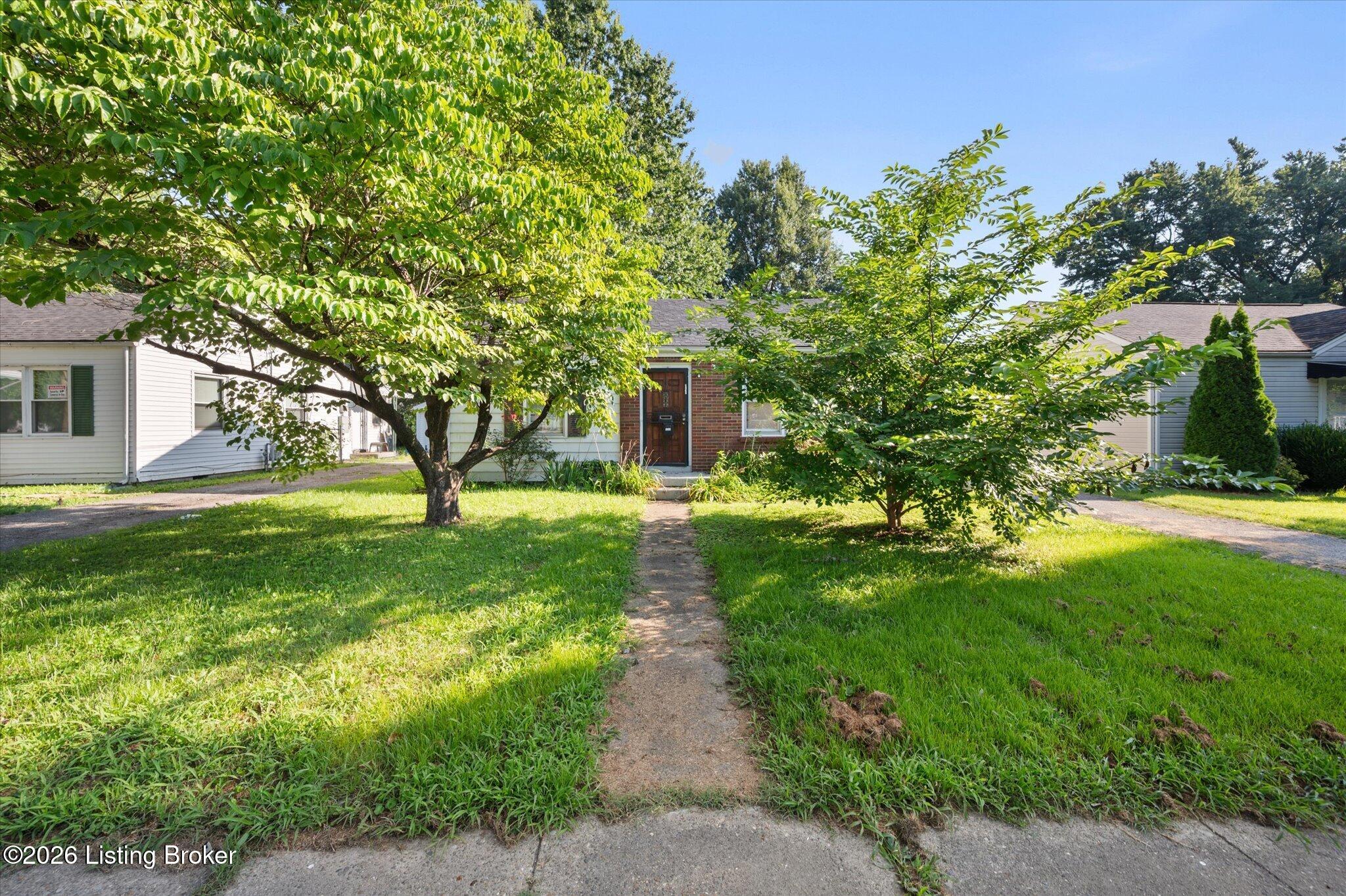1721 Glenview Pl Property Photo 2