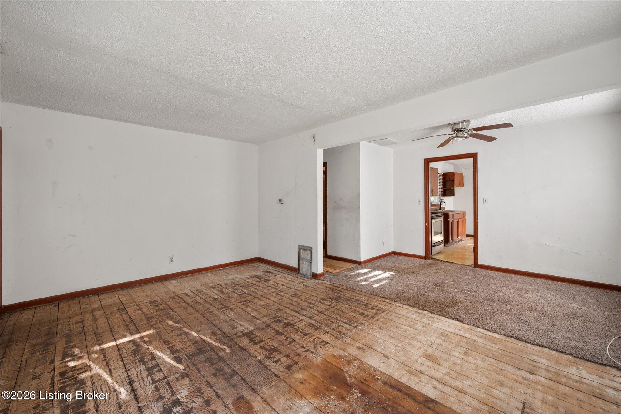 1721 Glenview Pl Property Photo 8