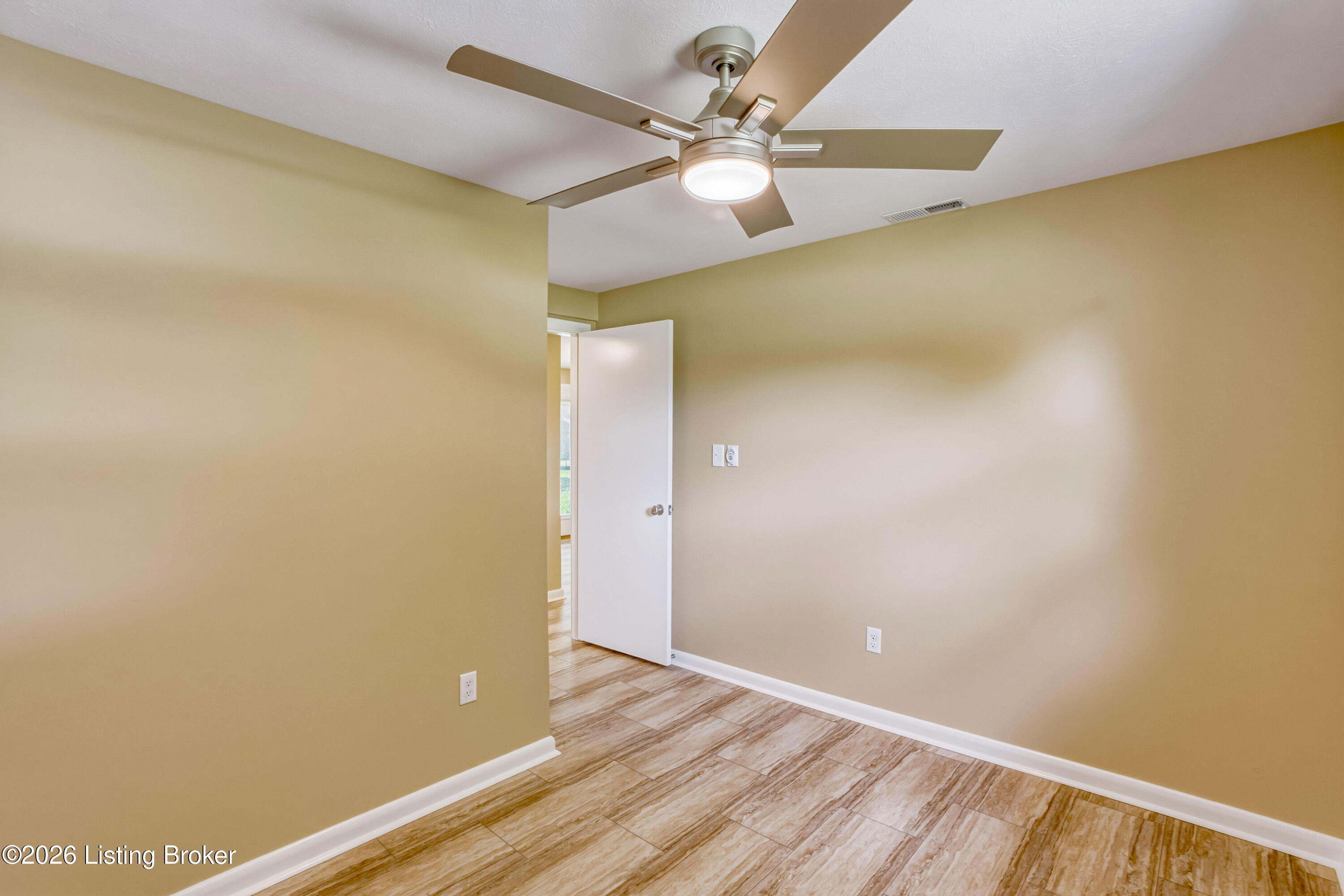 107 Donna Dr Property Photo 20