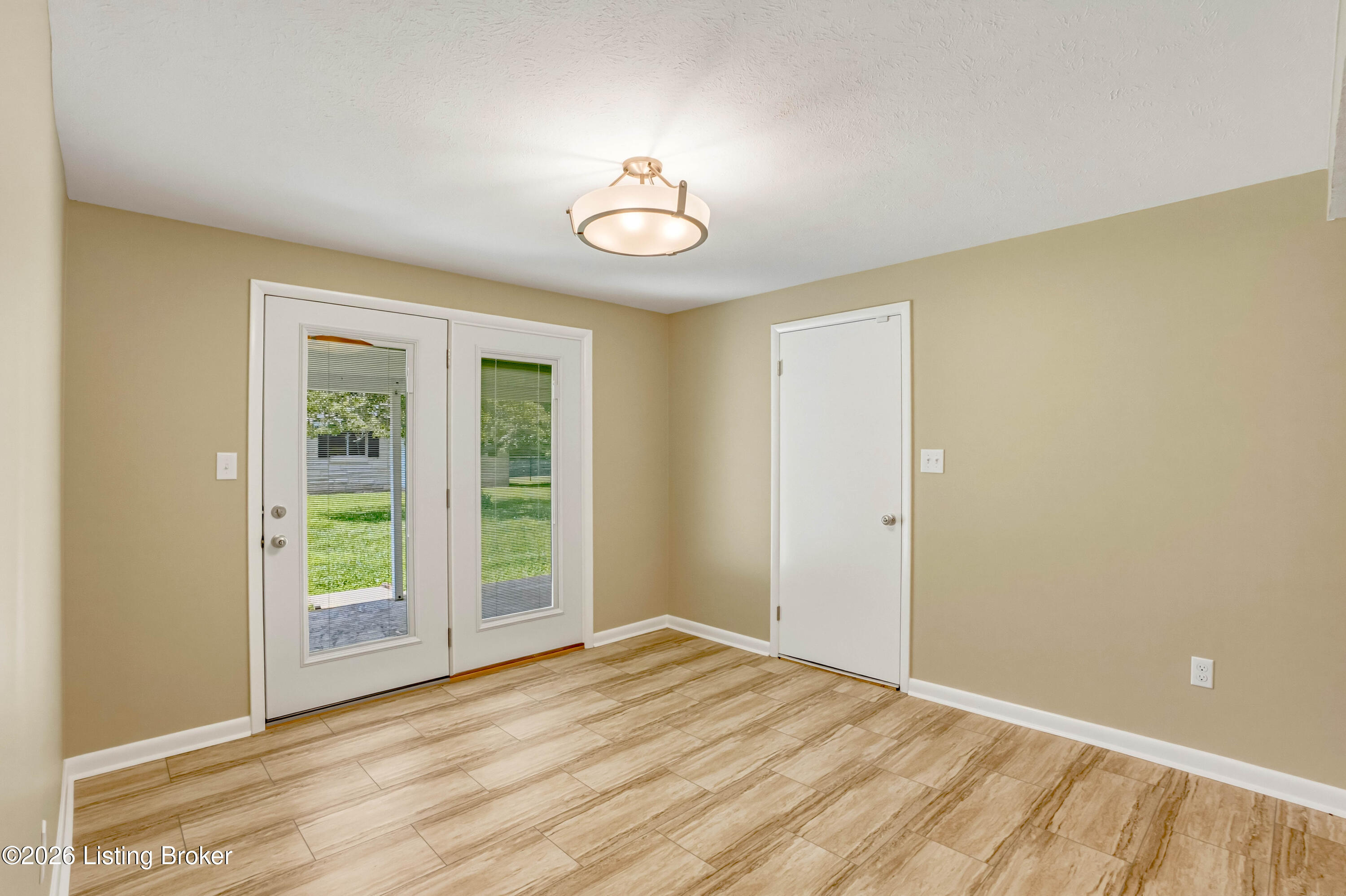 107 Donna Dr Property Photo 21