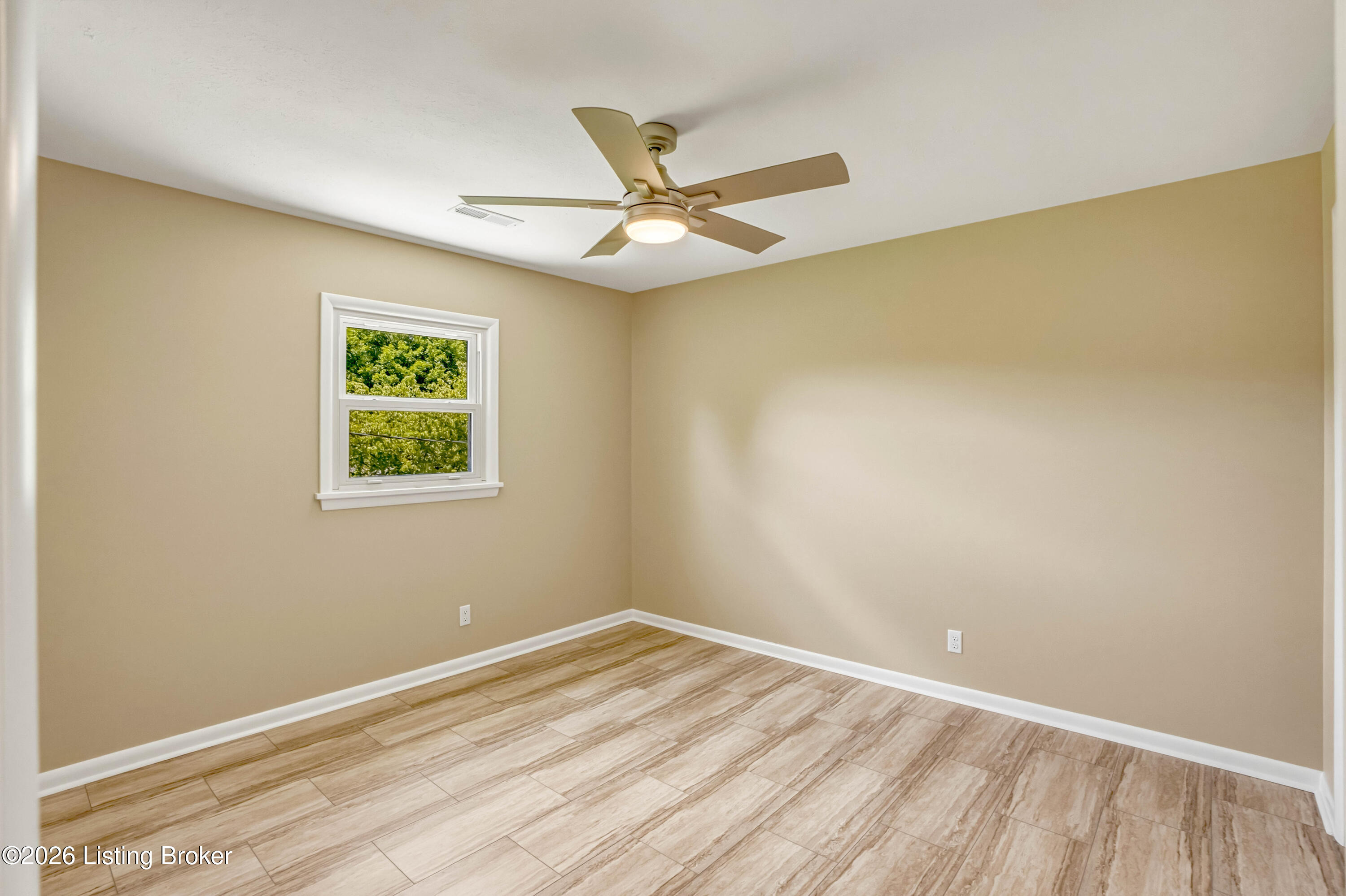 107 Donna Dr Property Photo 29