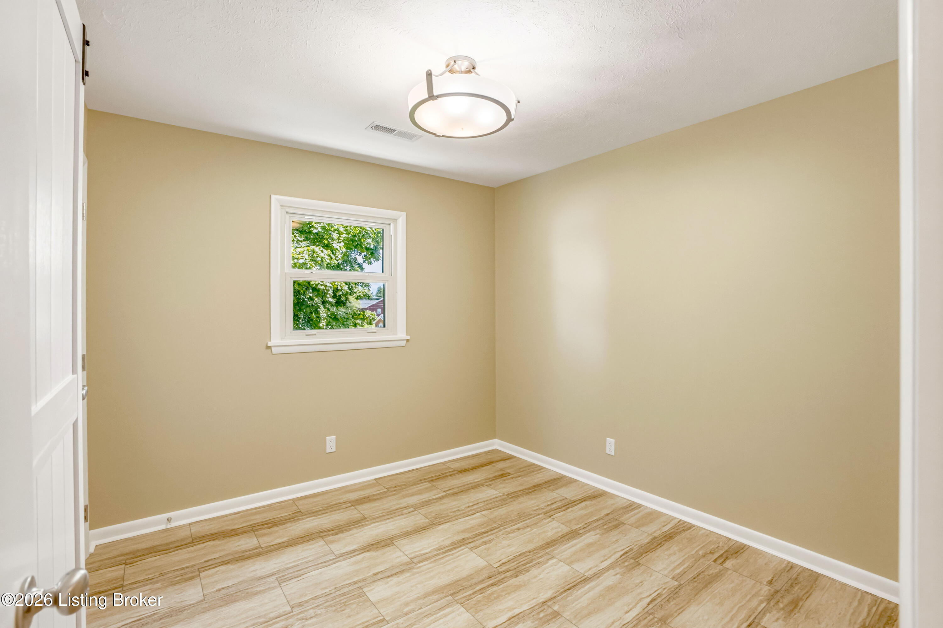 107 Donna Dr Property Photo 31