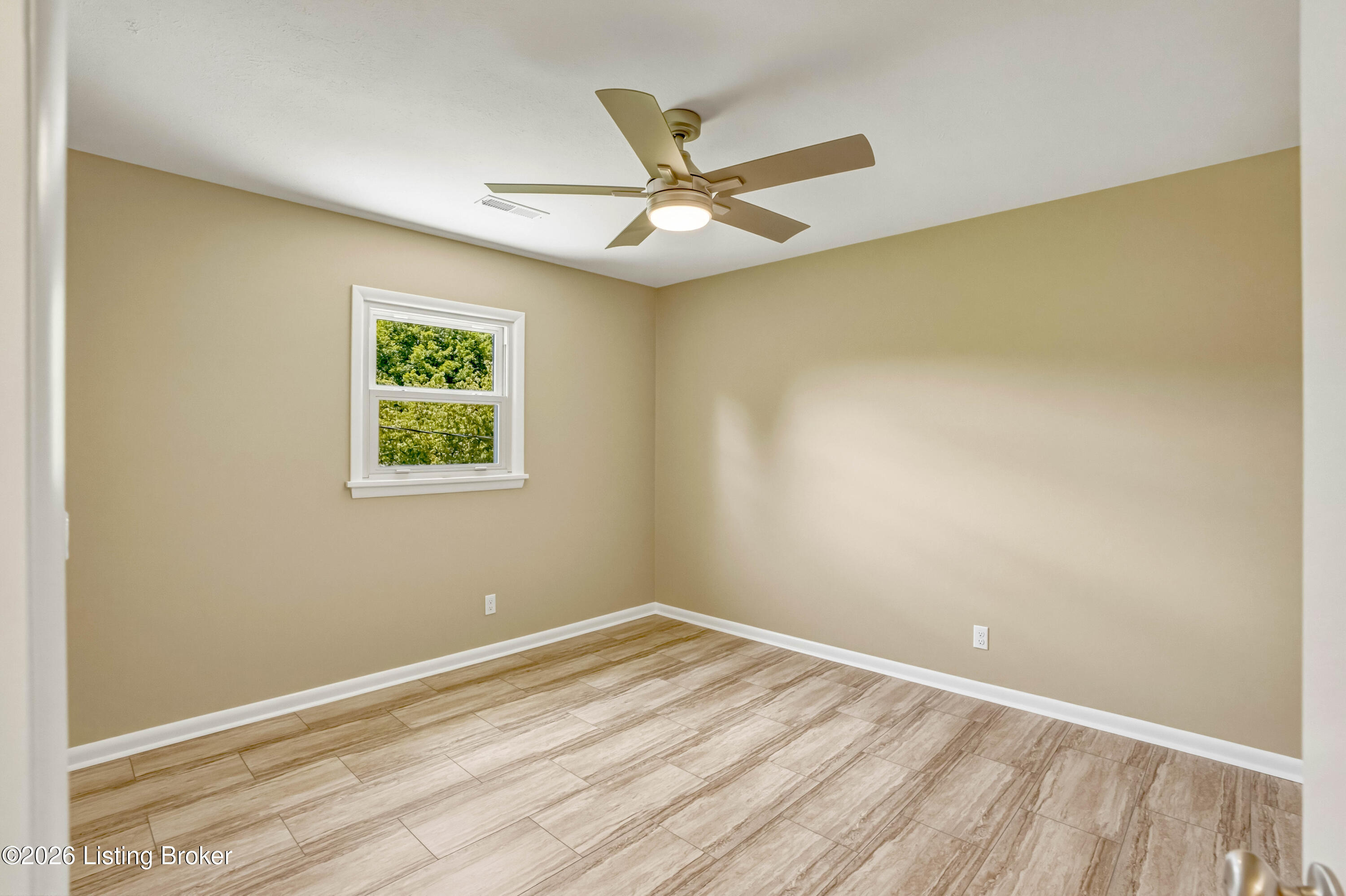 107 Donna Dr Property Photo 36