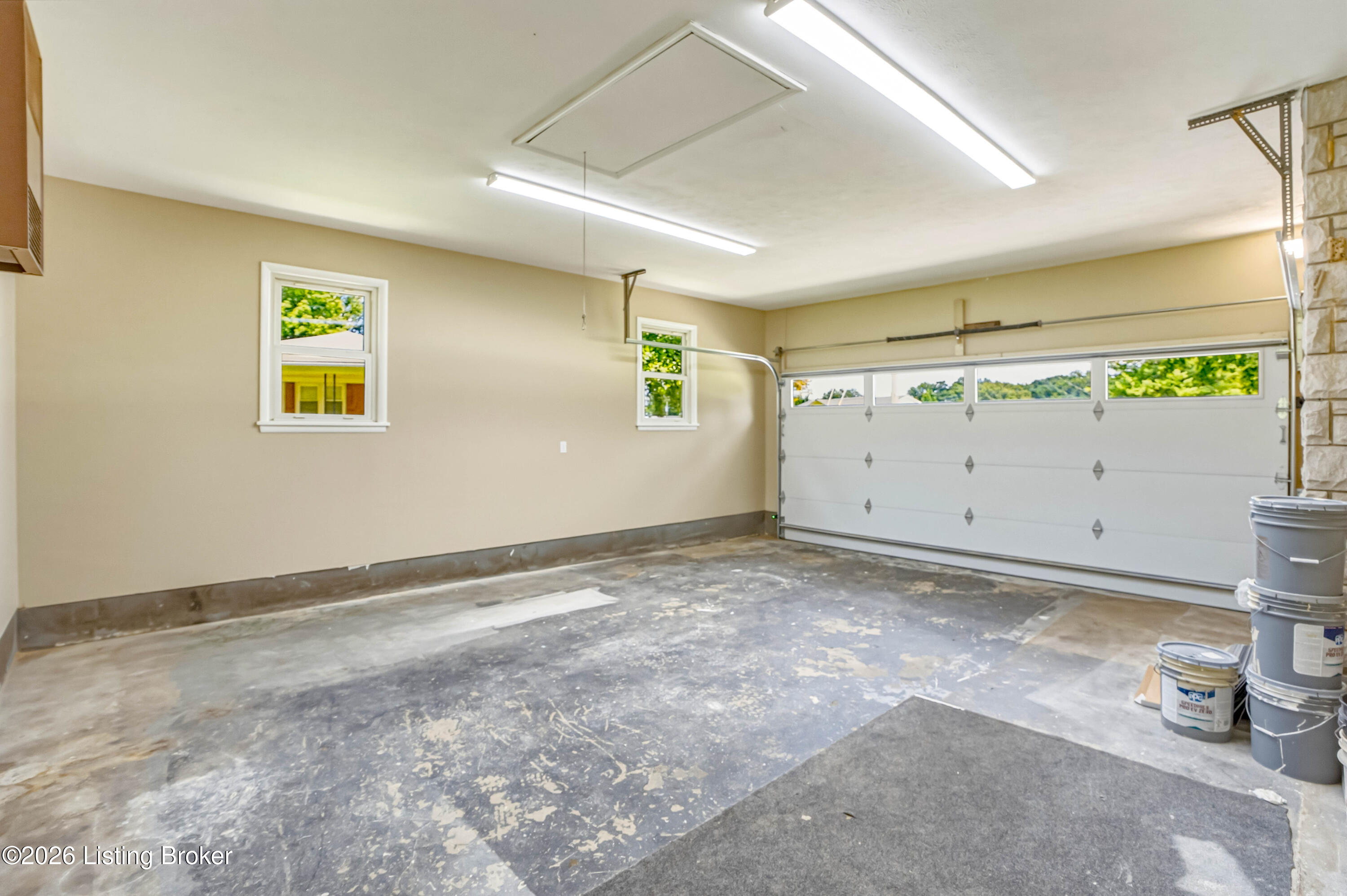 107 Donna Dr Property Photo 41