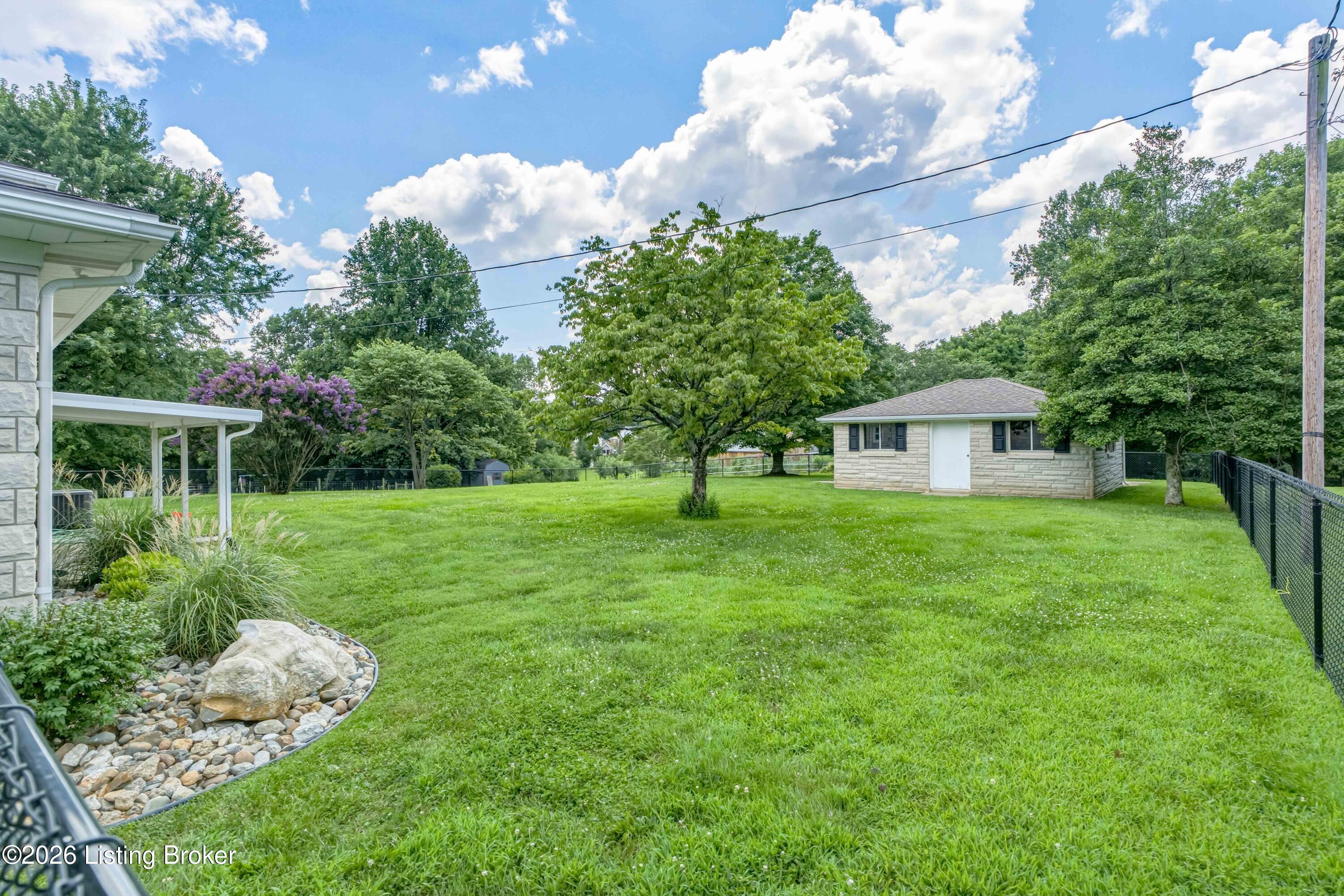 107 Donna Dr Property Photo 44