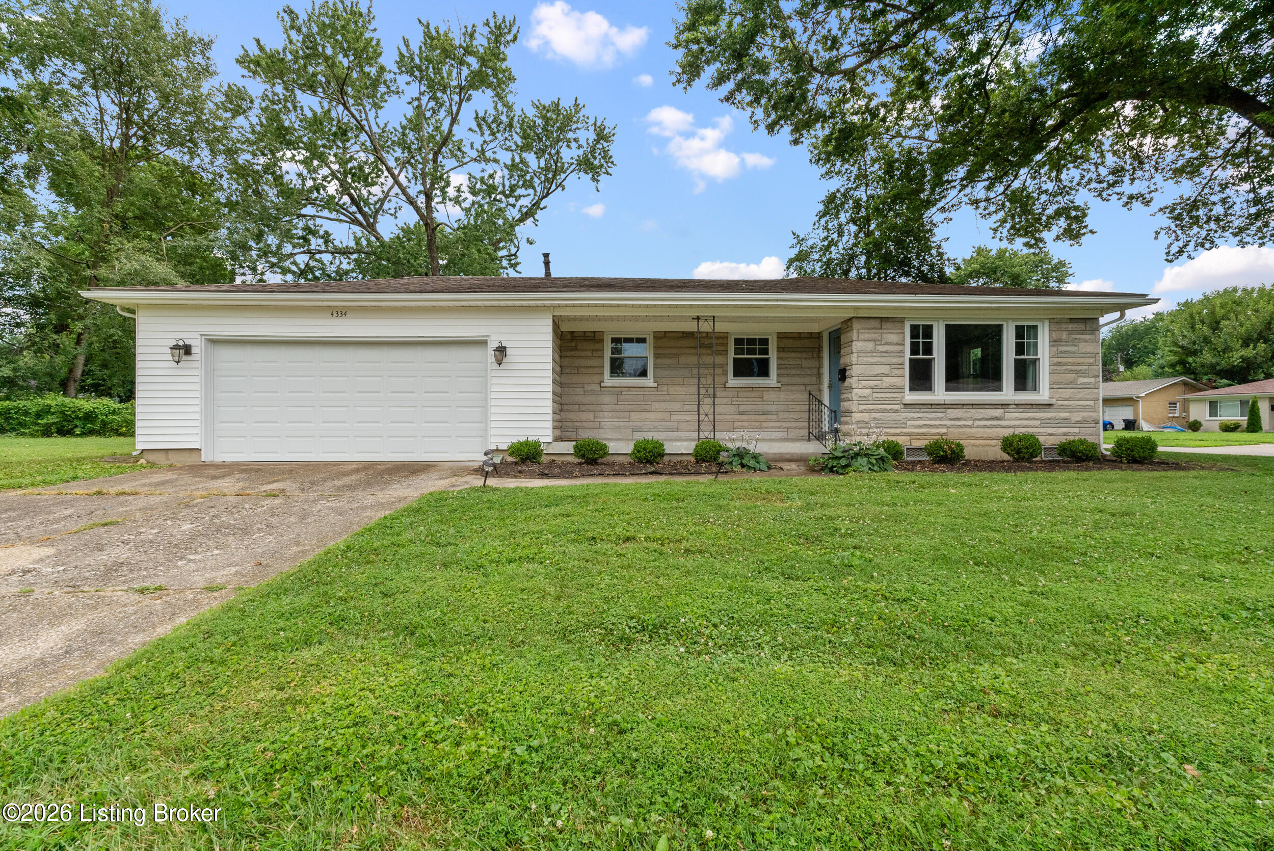 4334 Rockwood Dr Property Photo 2