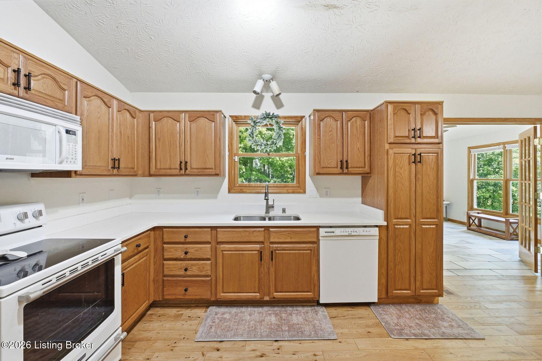 7901 Old Heady Rd Property Photo 15