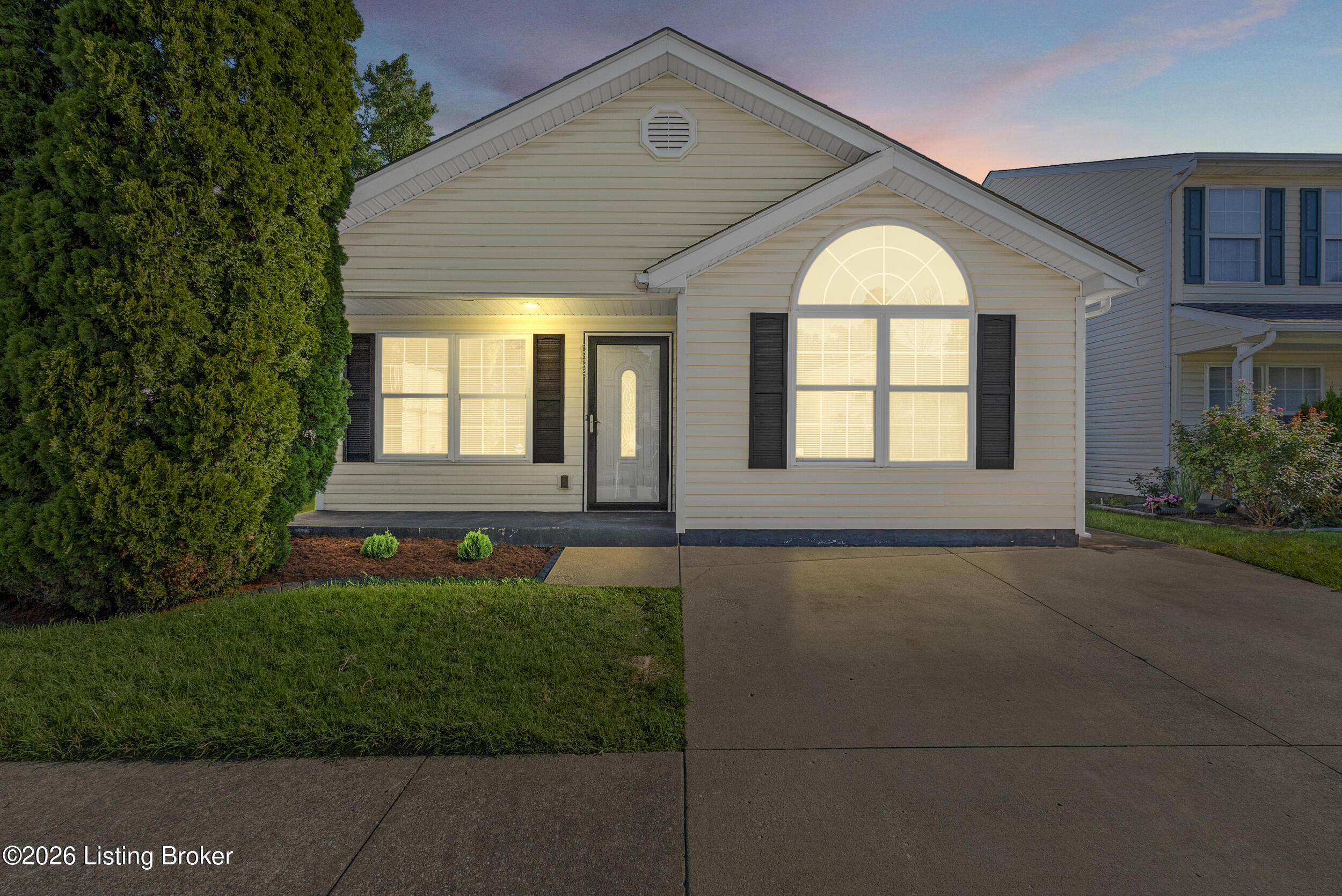 6524 Cottagemeadow Dr Property Photo 2