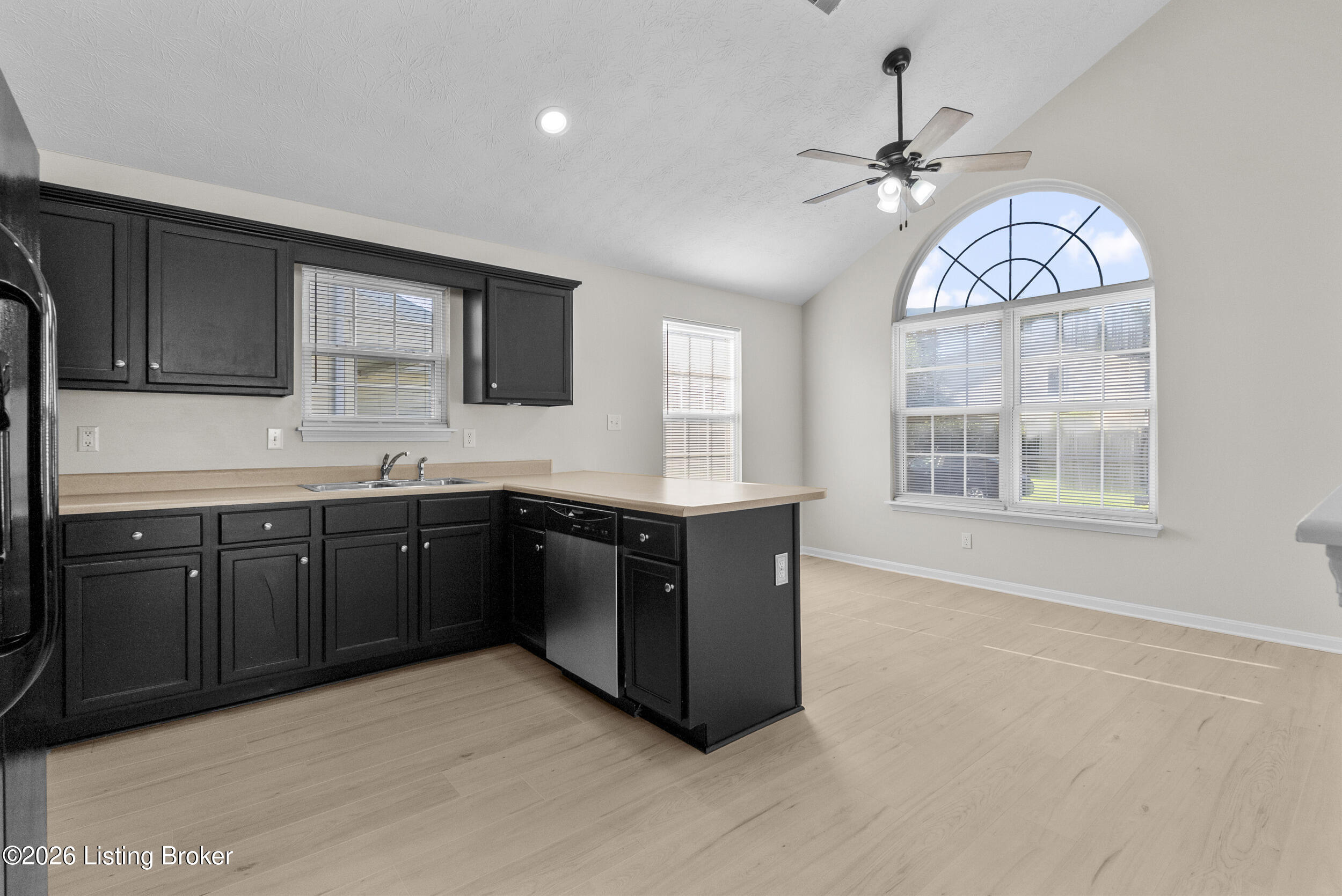 6524 Cottagemeadow Dr Property Photo 16