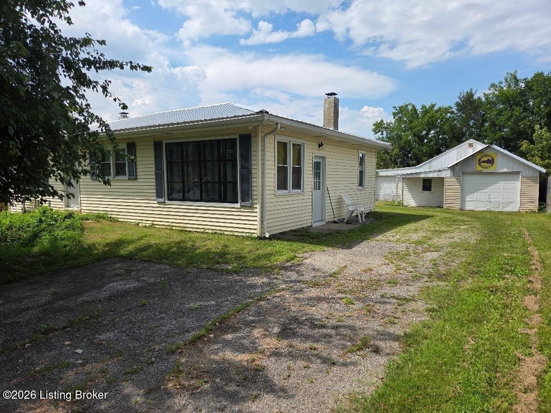 1650 Brooks Hill Rd Property Photo 1