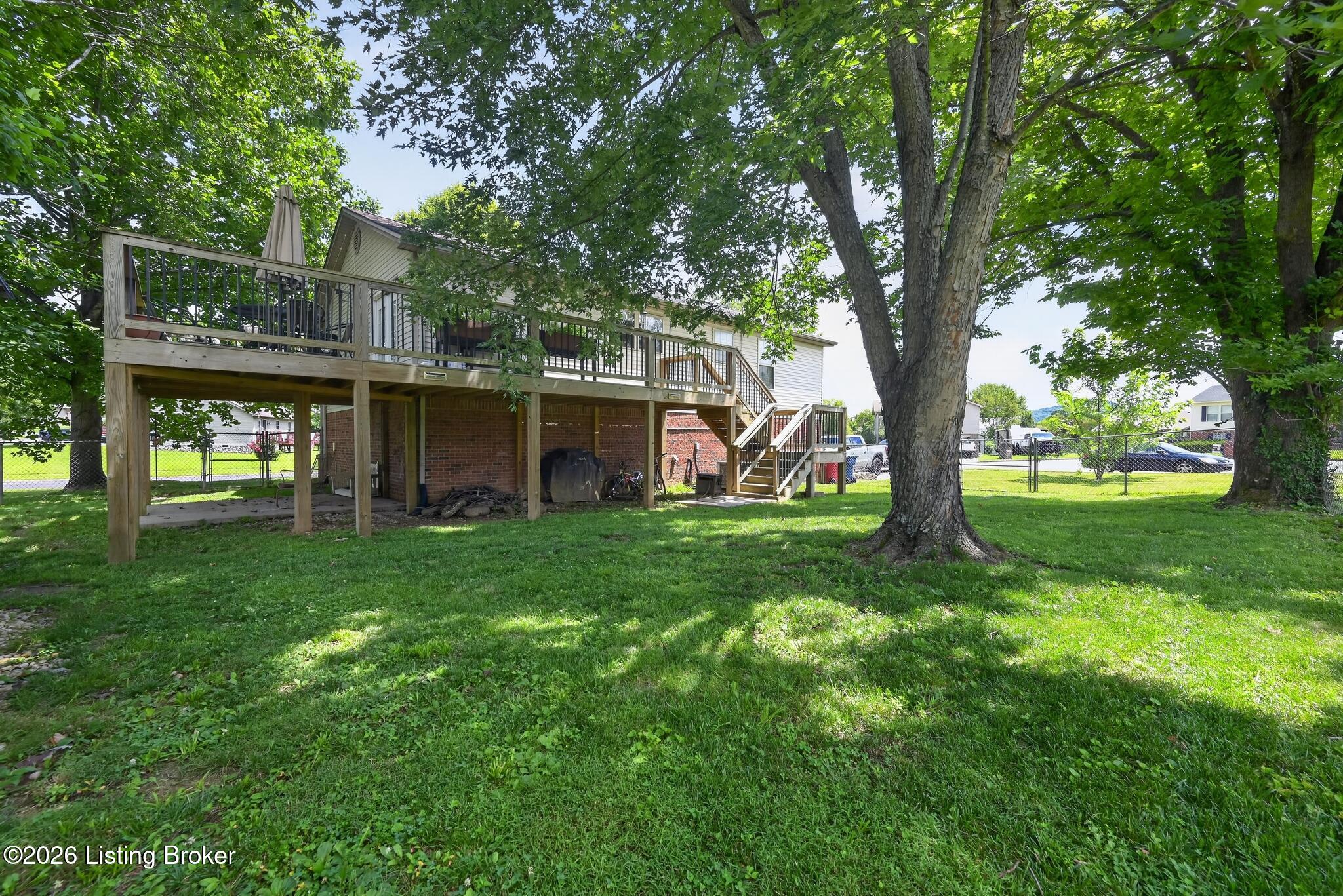 501 Scenic View Cir