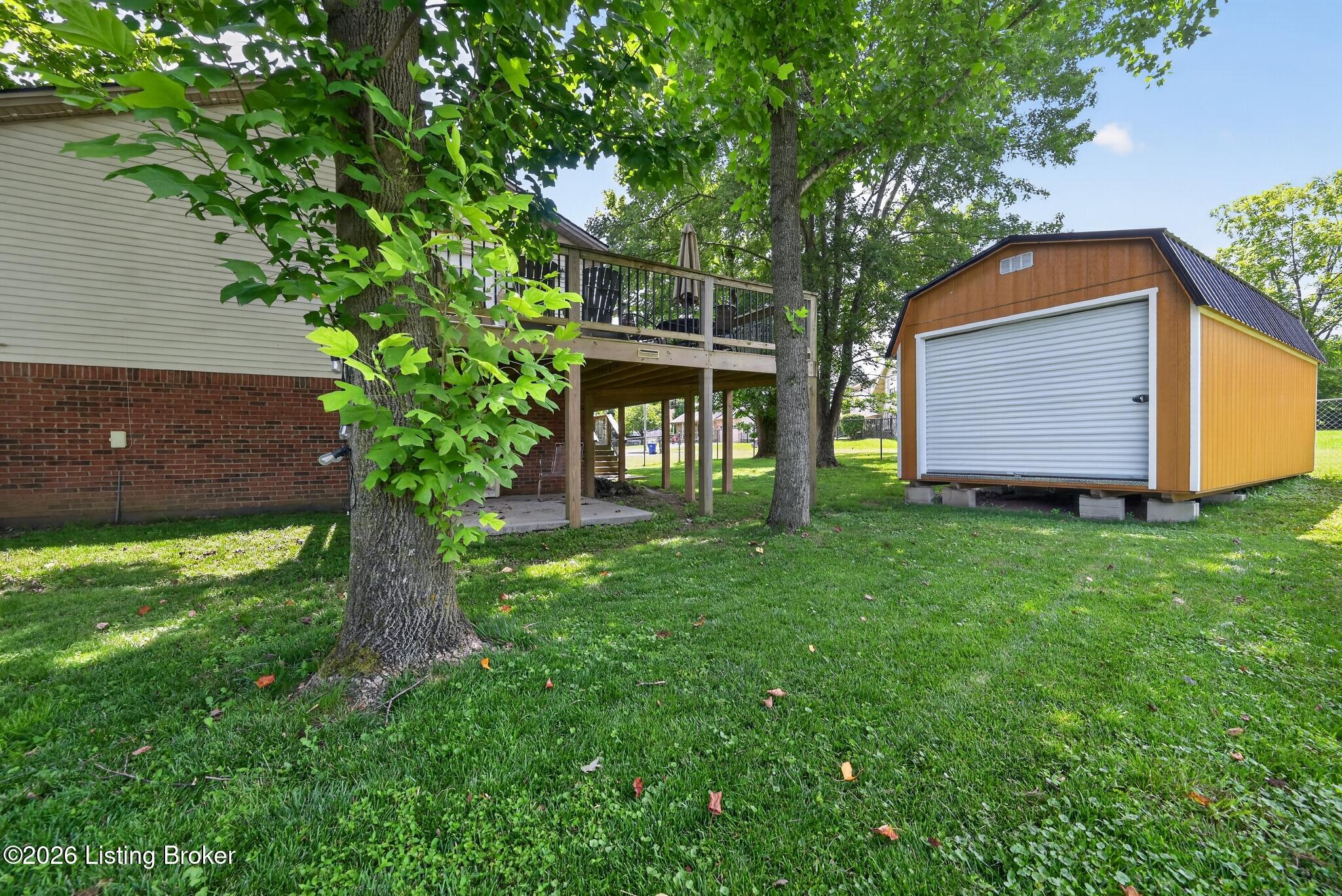 501 Scenic View Cir Property Photo 12