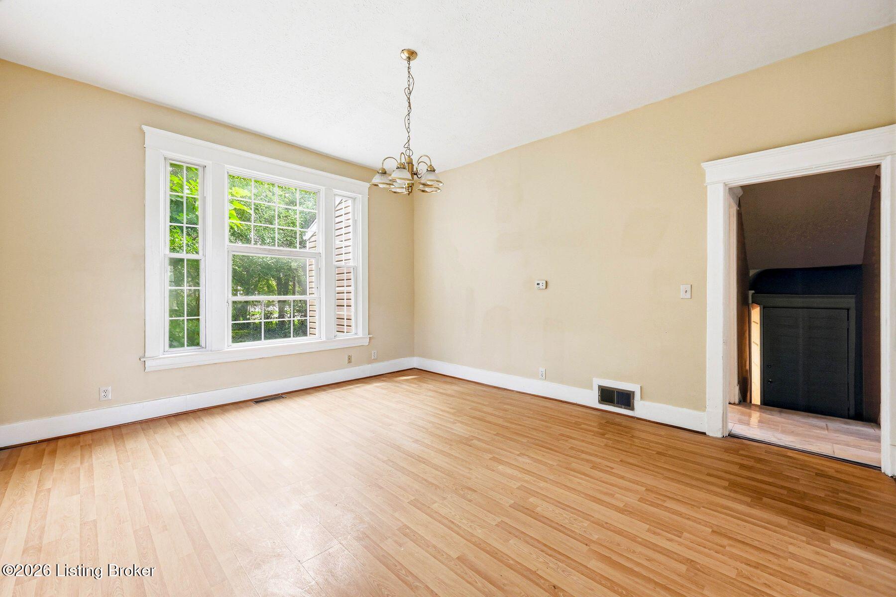 3712 W Broadway Property Photo 12