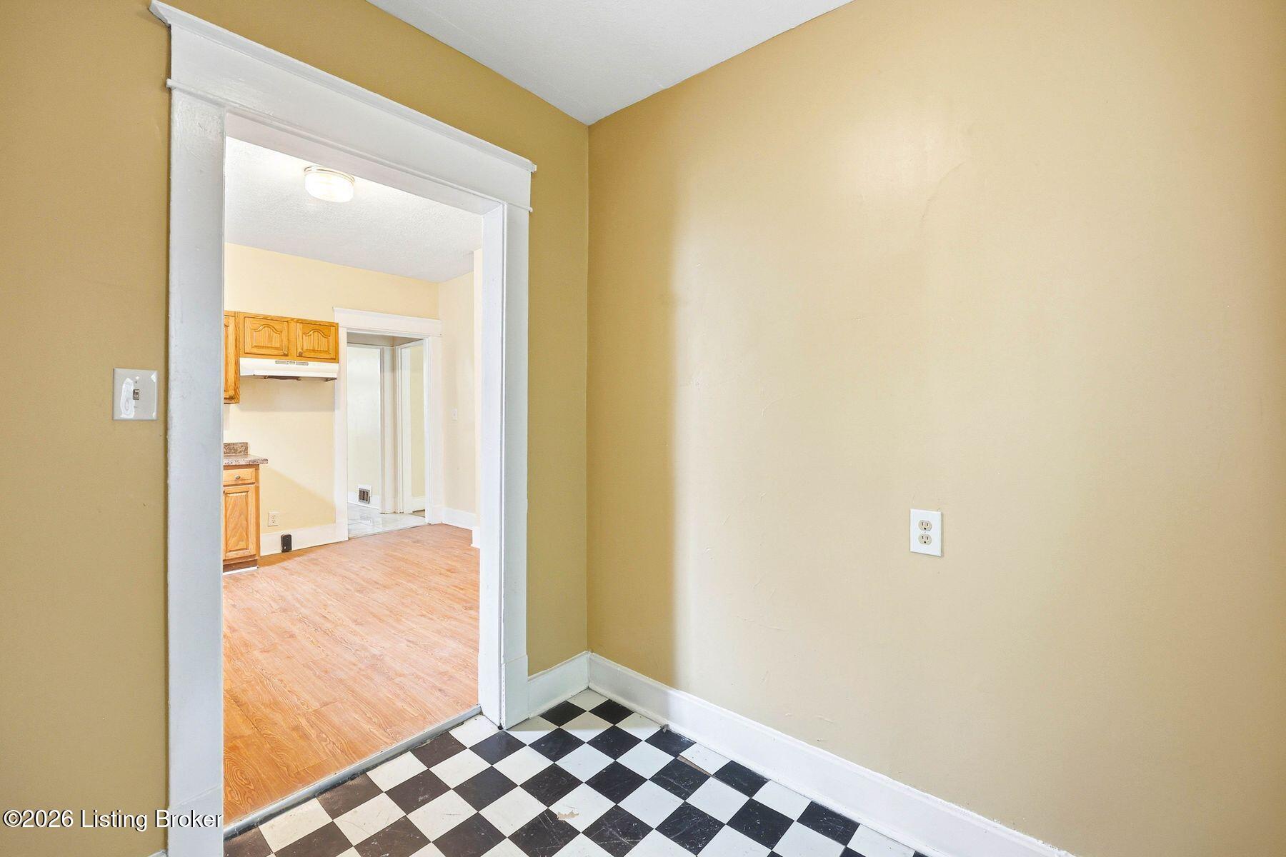 3712 W Broadway Property Photo 18