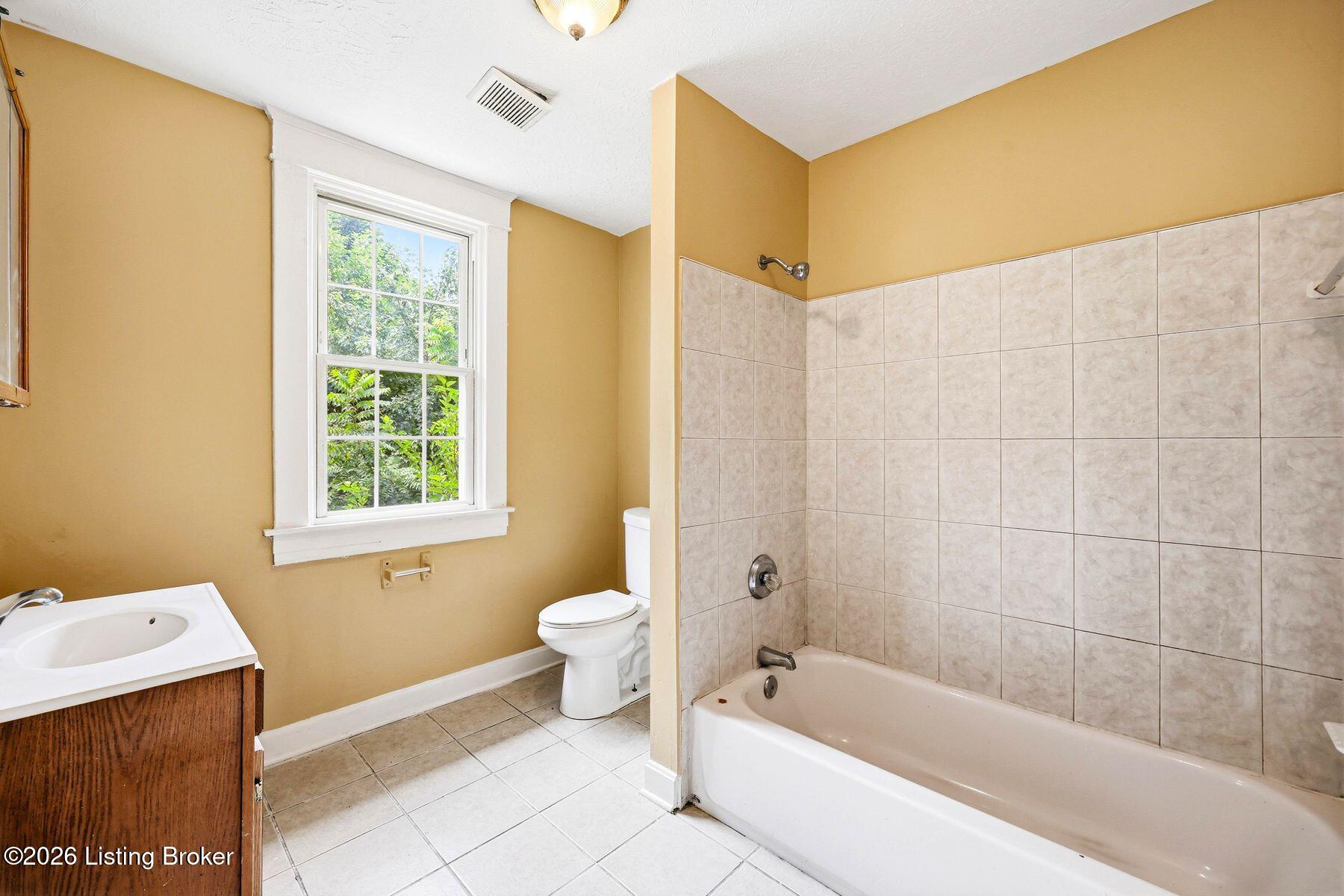 3712 W Broadway Property Photo 27