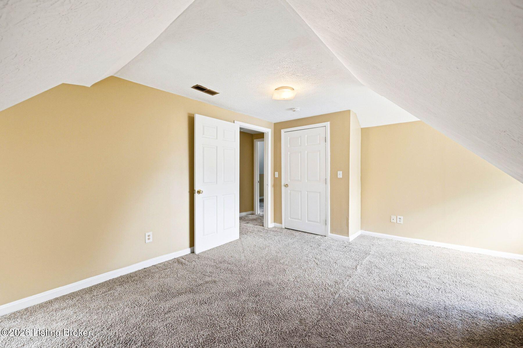 3712 W Broadway Property Photo 33
