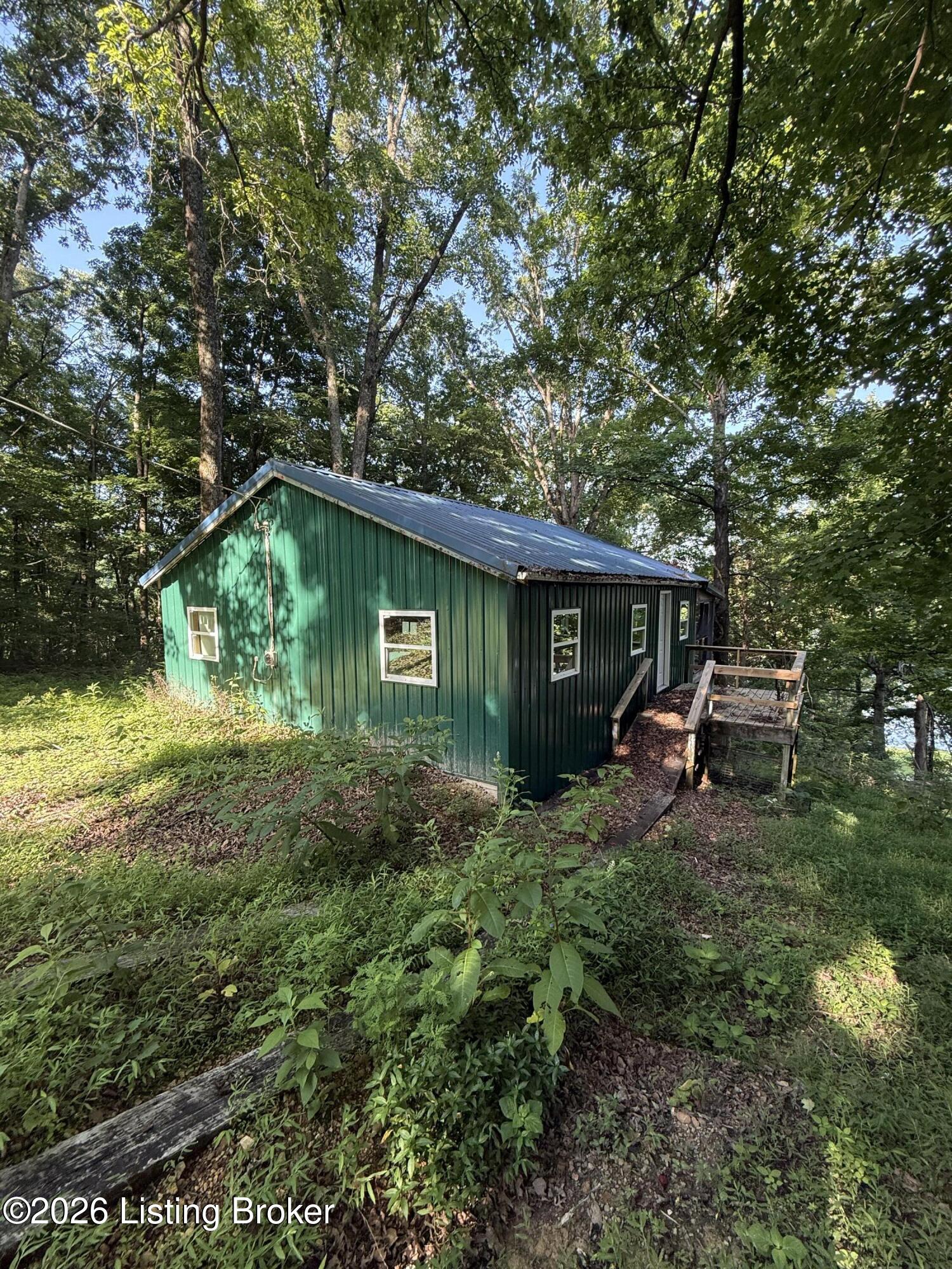 213 Moonshine Dr