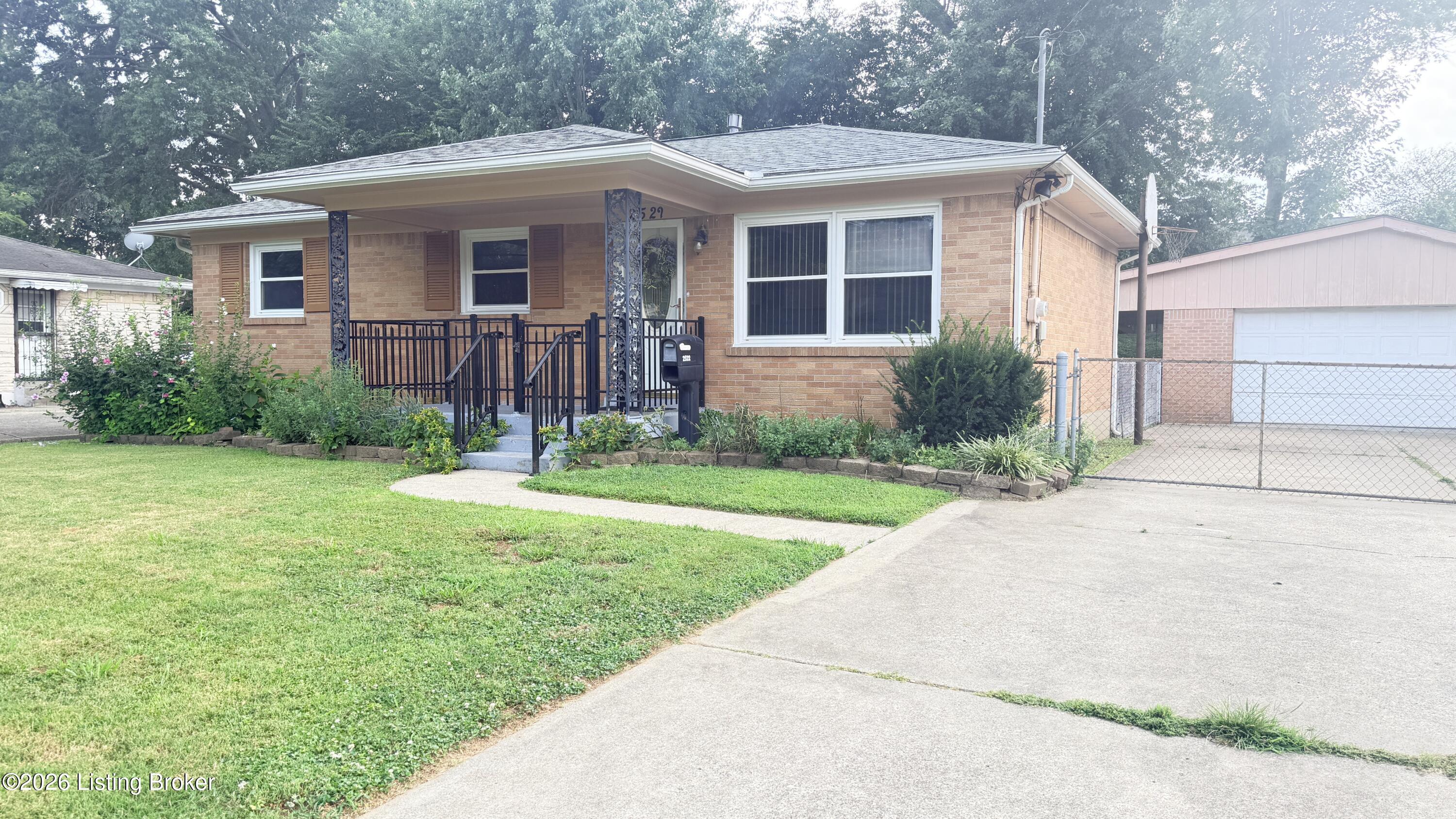 2522 Adrienne Way Property Photo 2