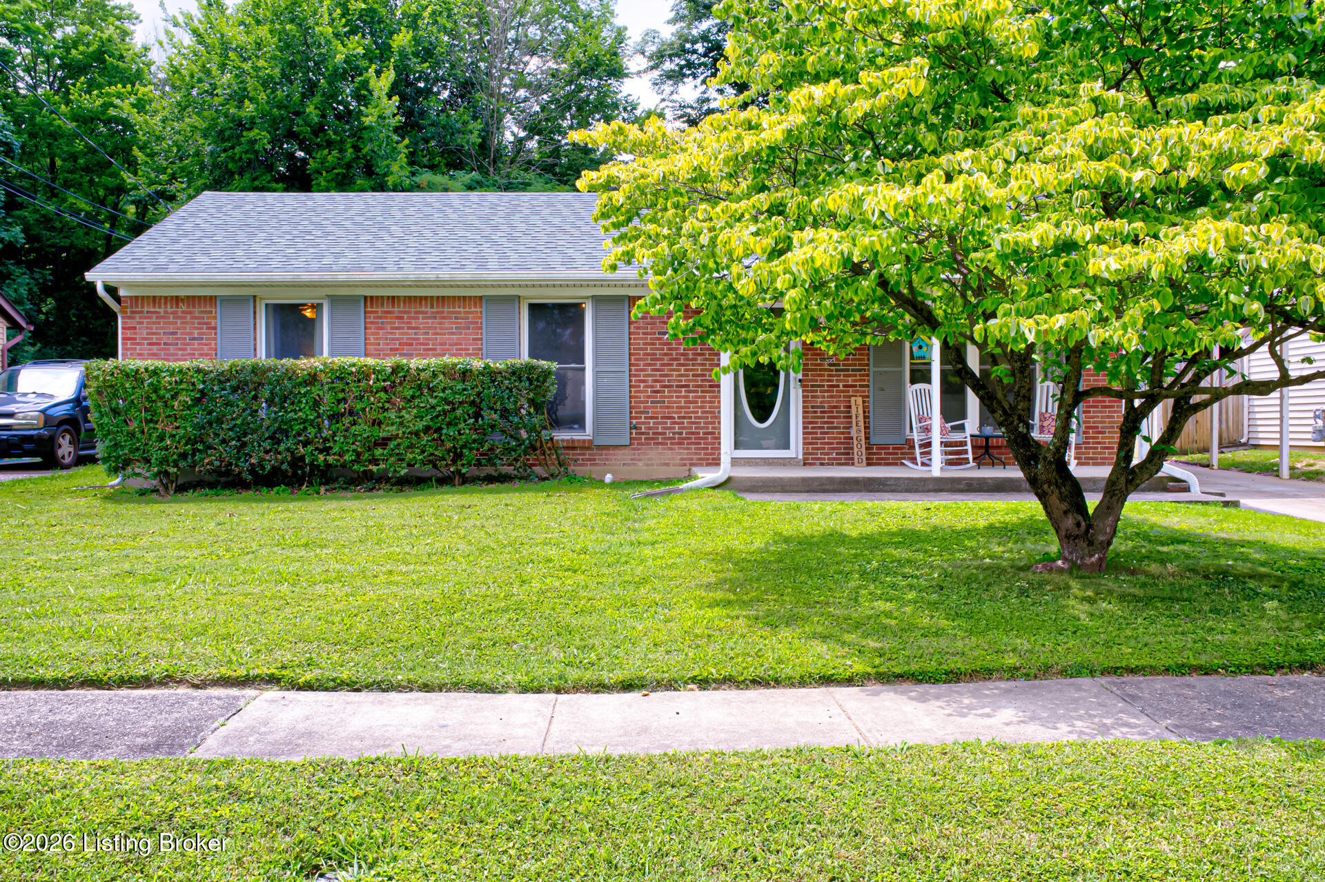 9814 Turnpike View Dr Property Photo 1