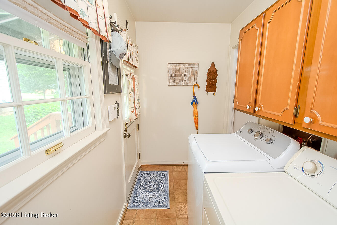3414 Barbour Ln Property Photo 17