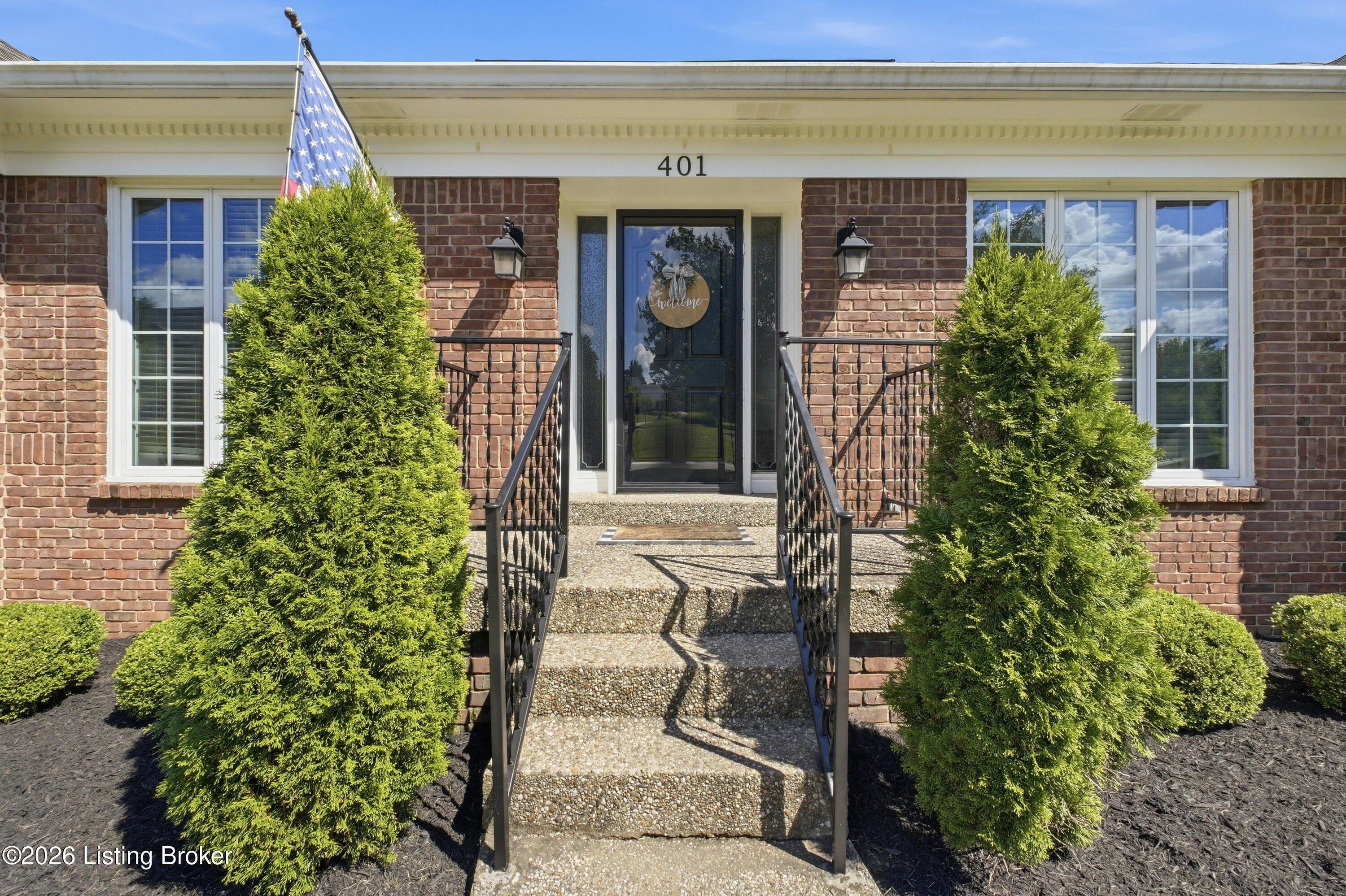 401 Wickfield Dr Property Photo 4