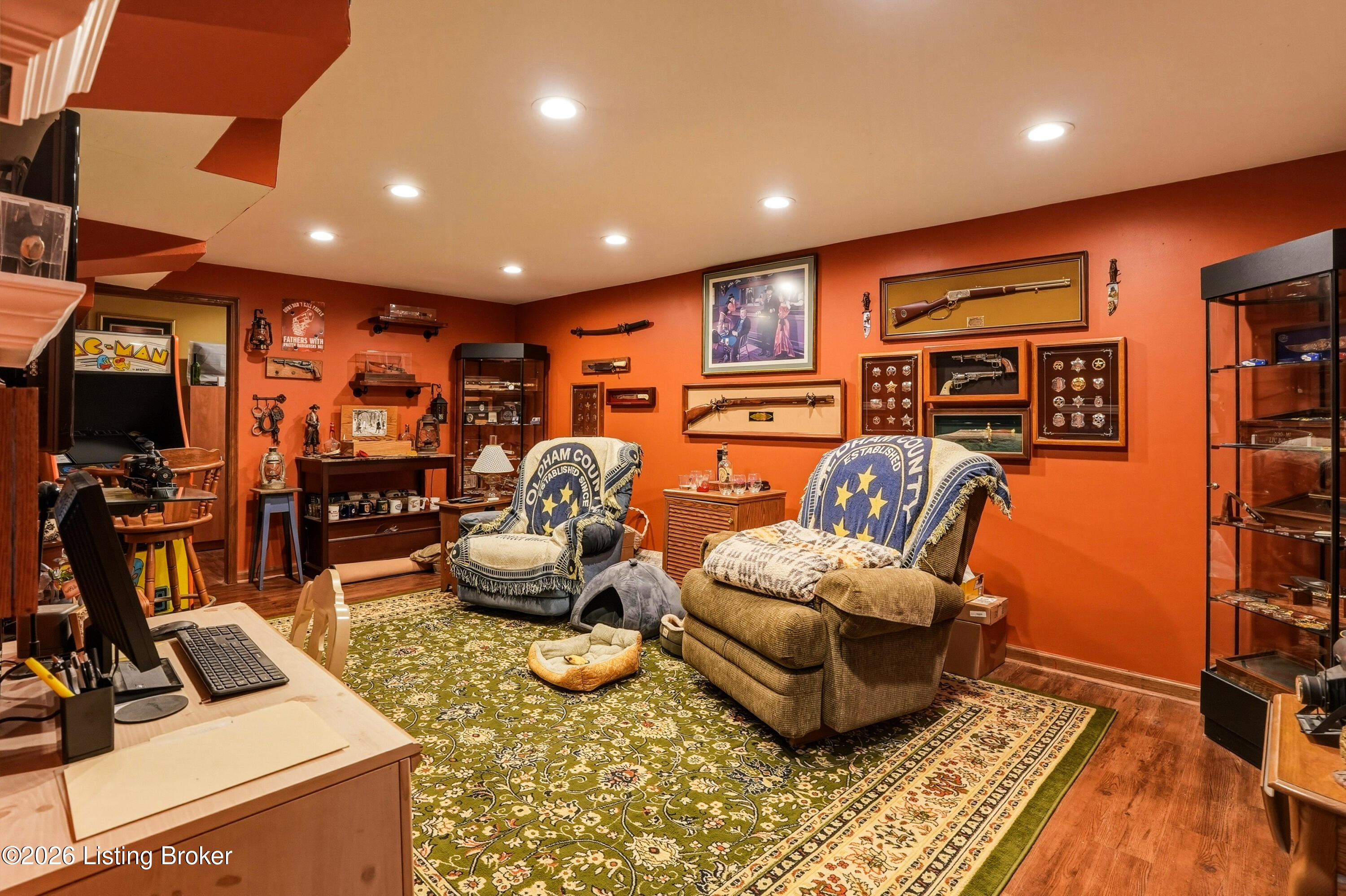 2211 Outer Circle Dr Property Photo 16