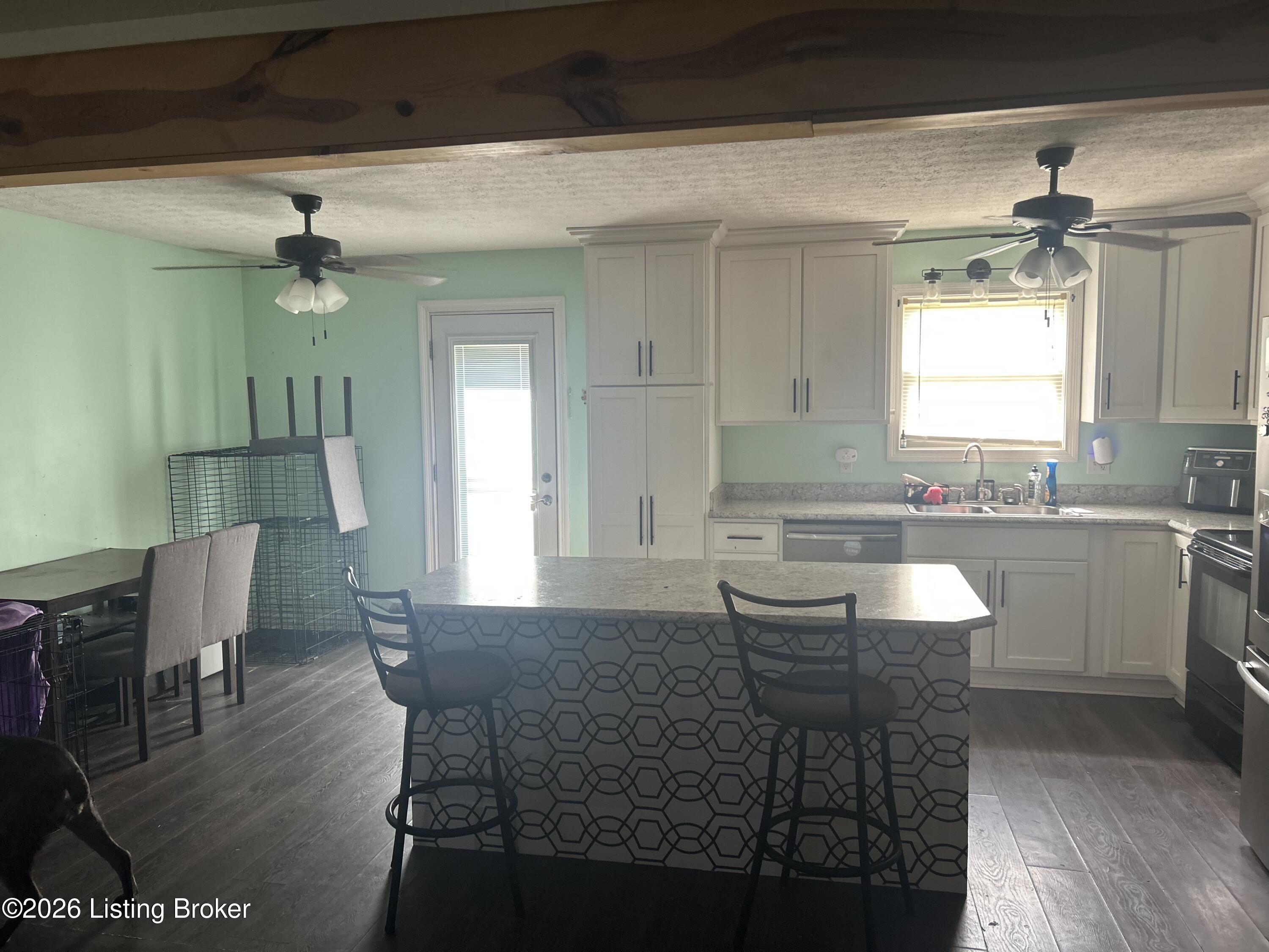 174 Blake Way Property Photo 5