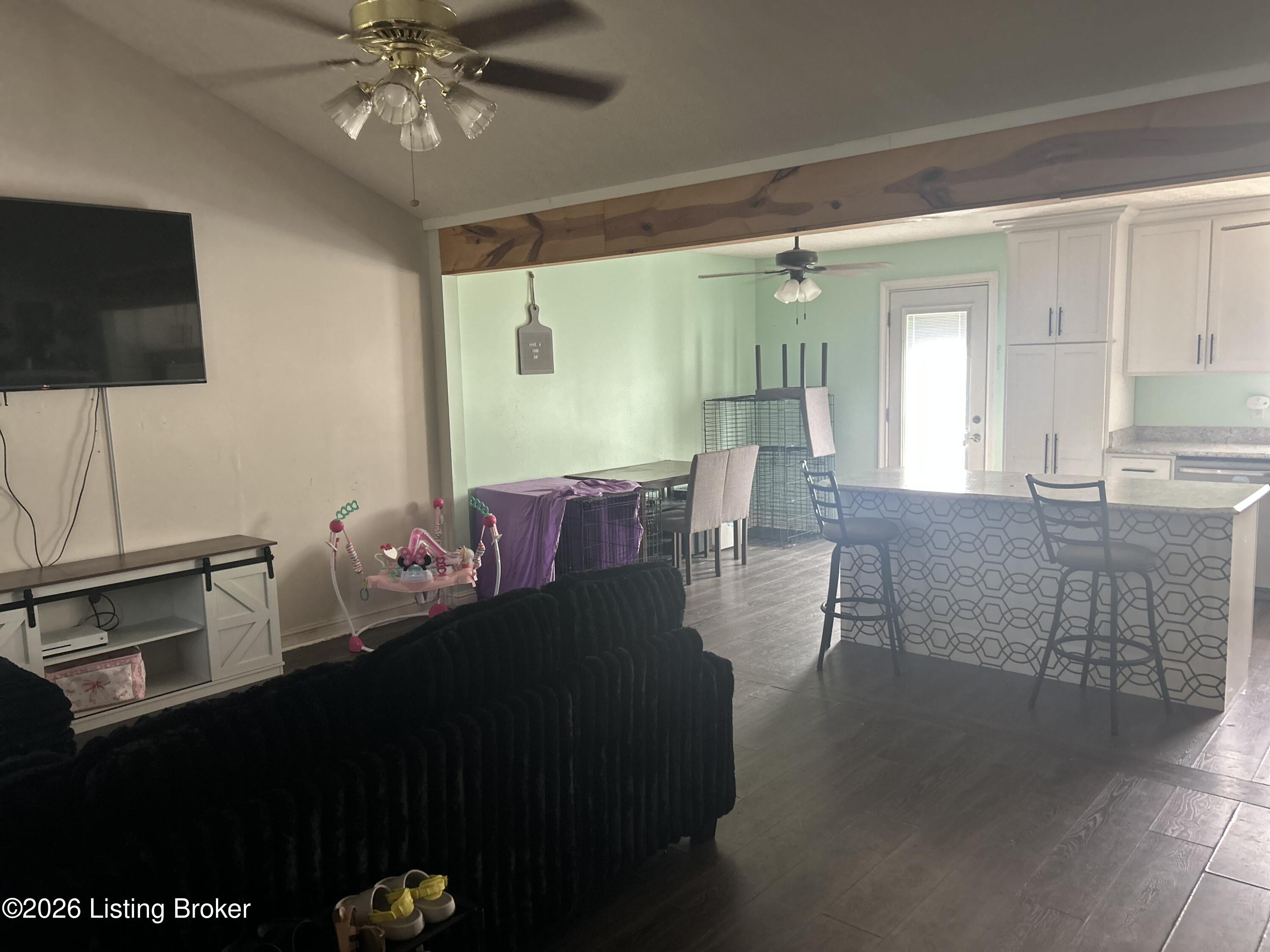 174 Blake Way Property Photo 7