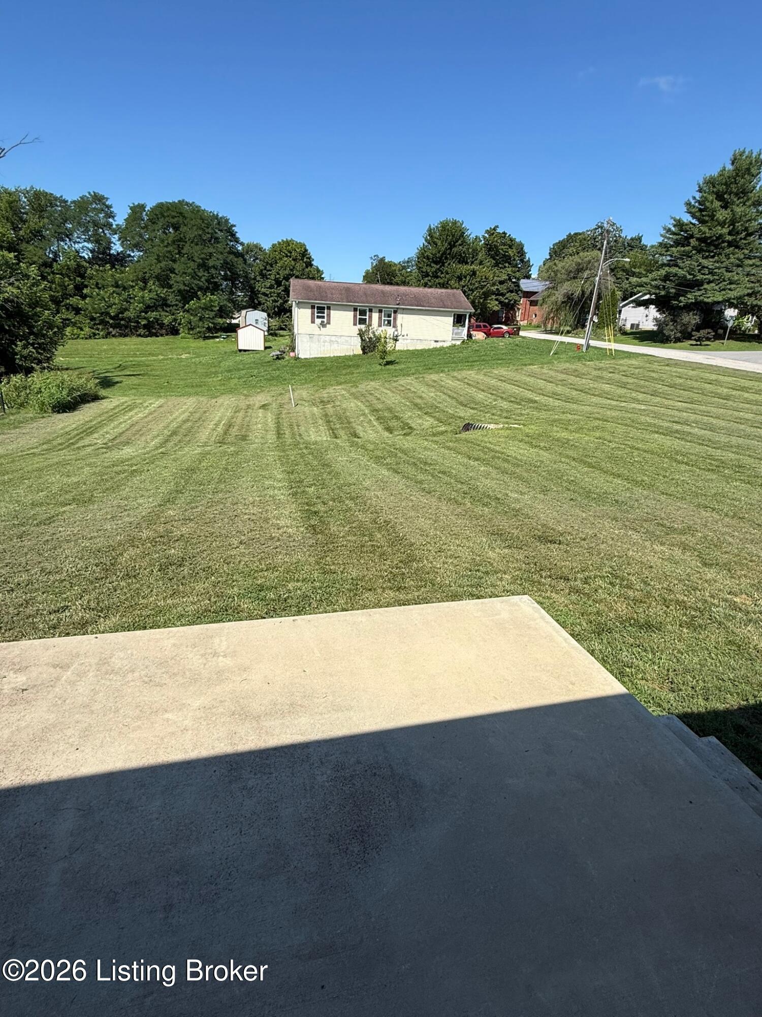 22 Temple Dr Property Photo 5