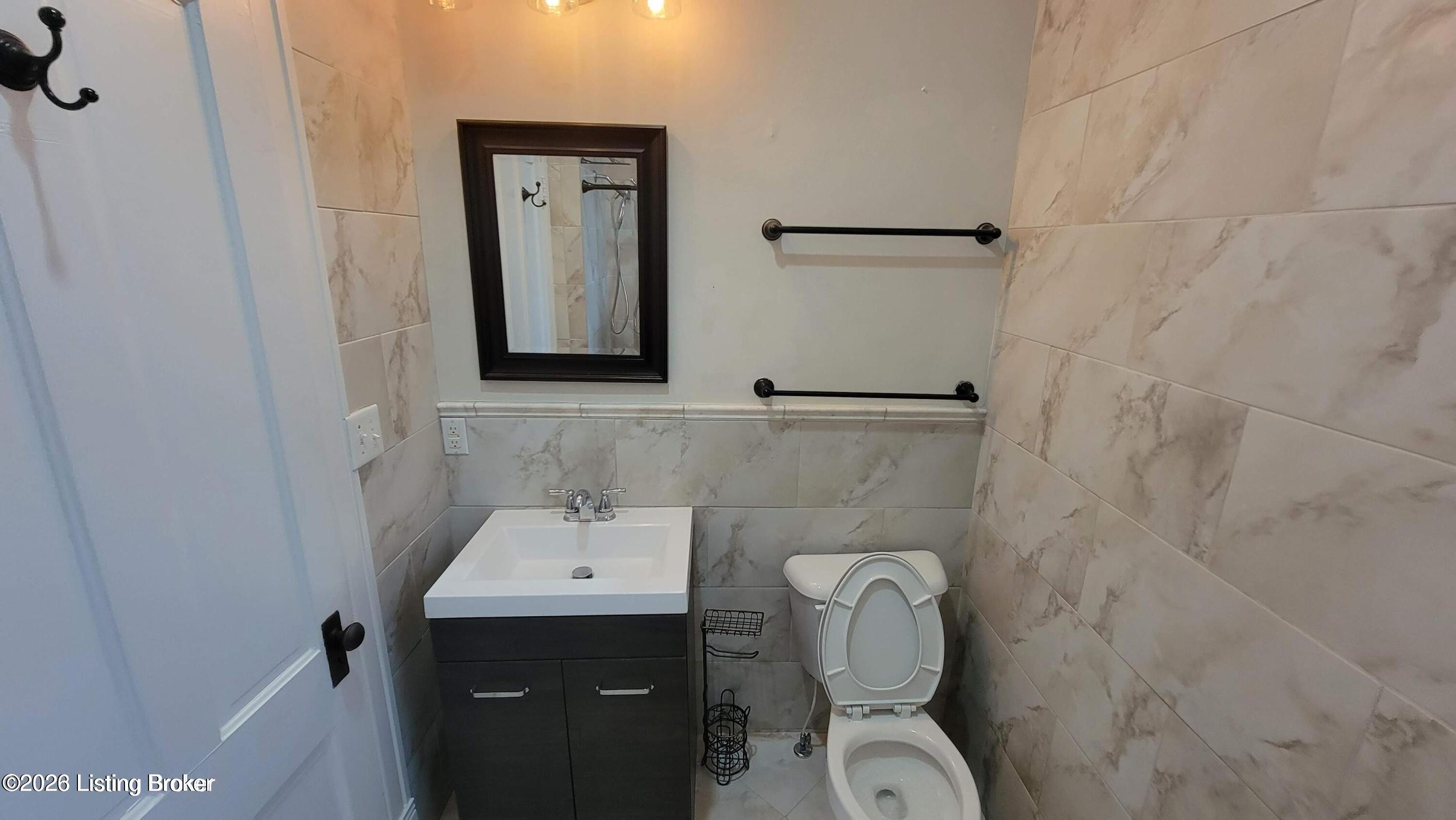 2217 Grinstead Dr Property Photo 26