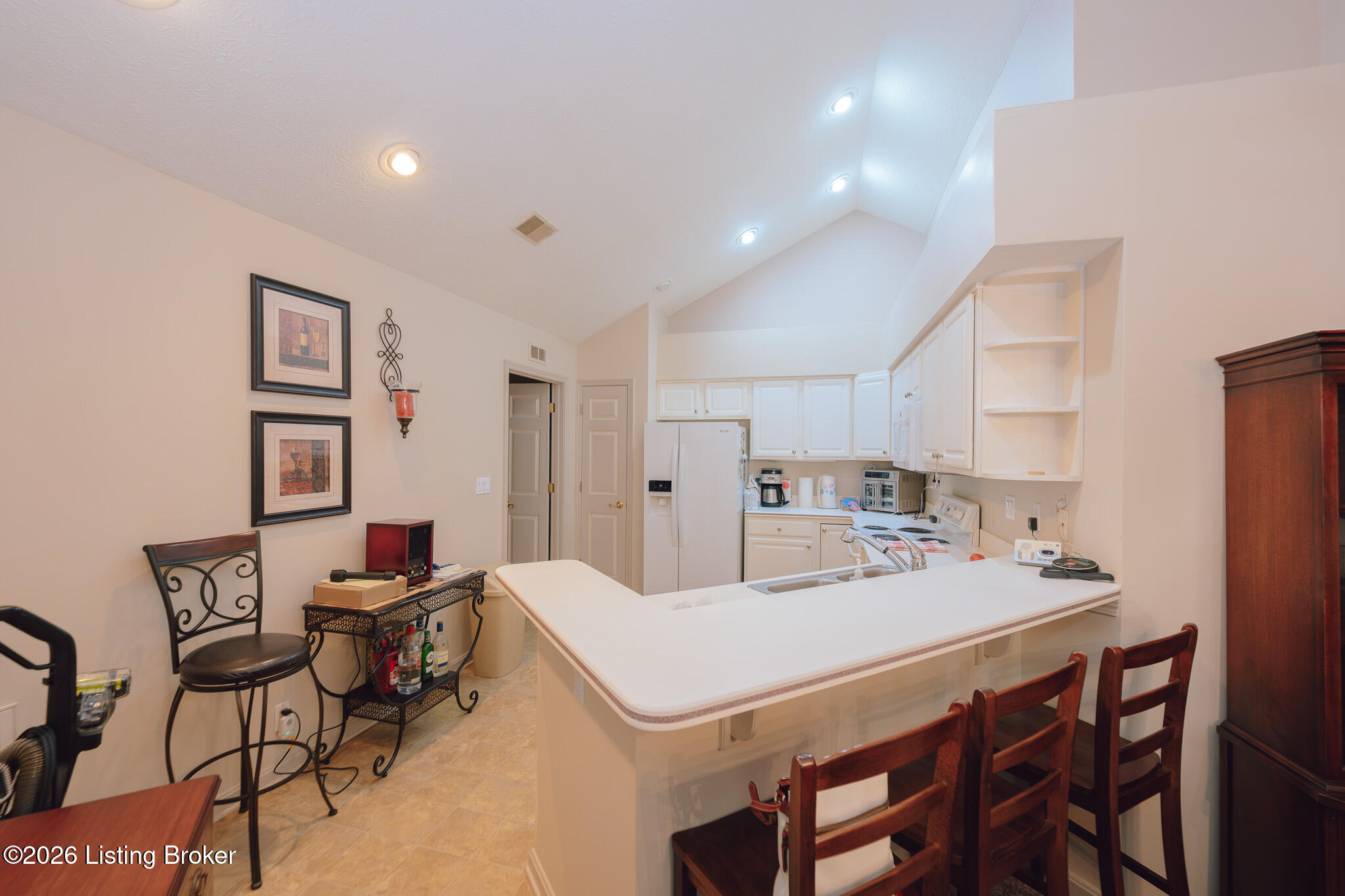 8037 Saint Andrews Village Dr Property Photo 4