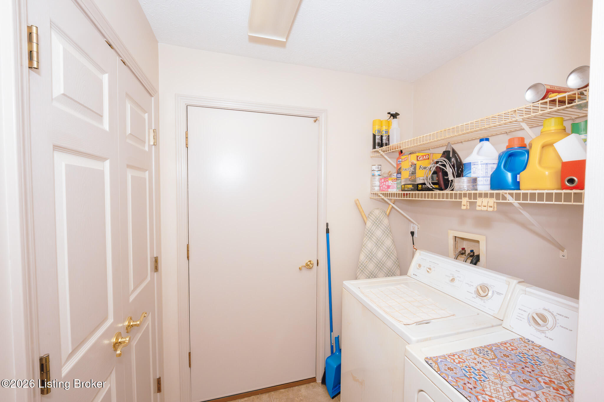 8037 Saint Andrews Village Dr Property Photo 6