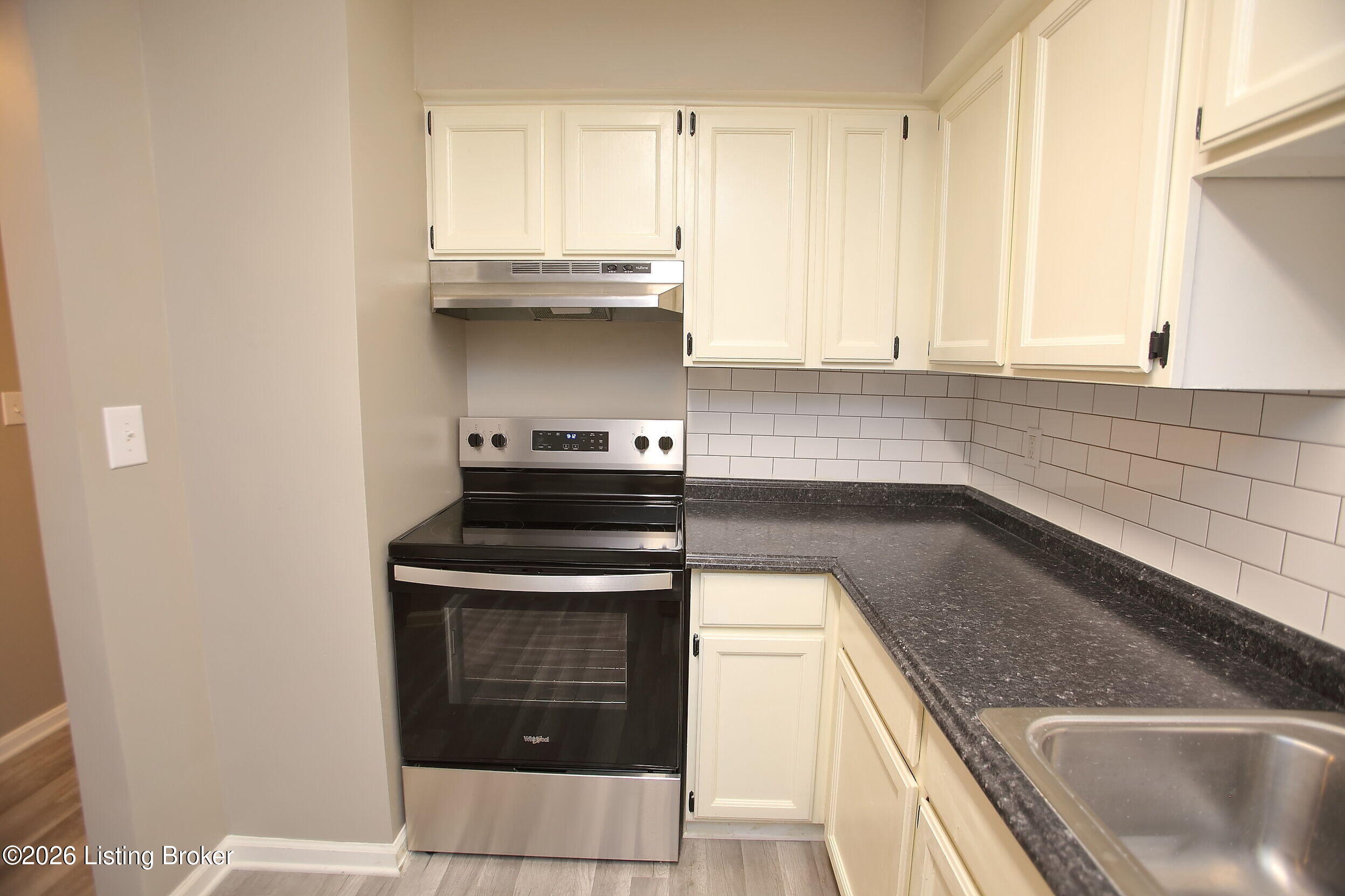 7066 Wildwood Cir 137 Property Photo 13