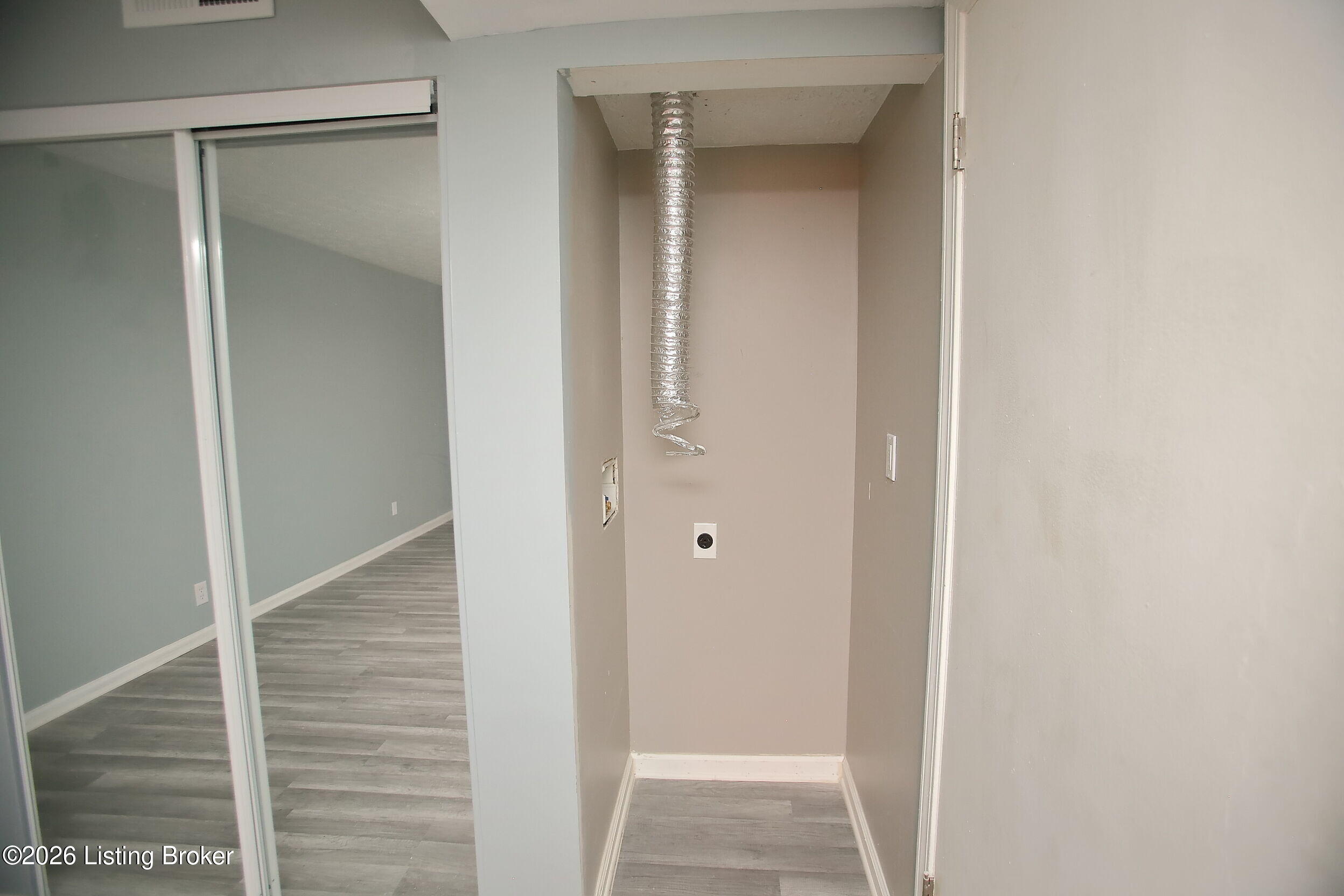 7066 Wildwood Cir 137 Property Photo 16